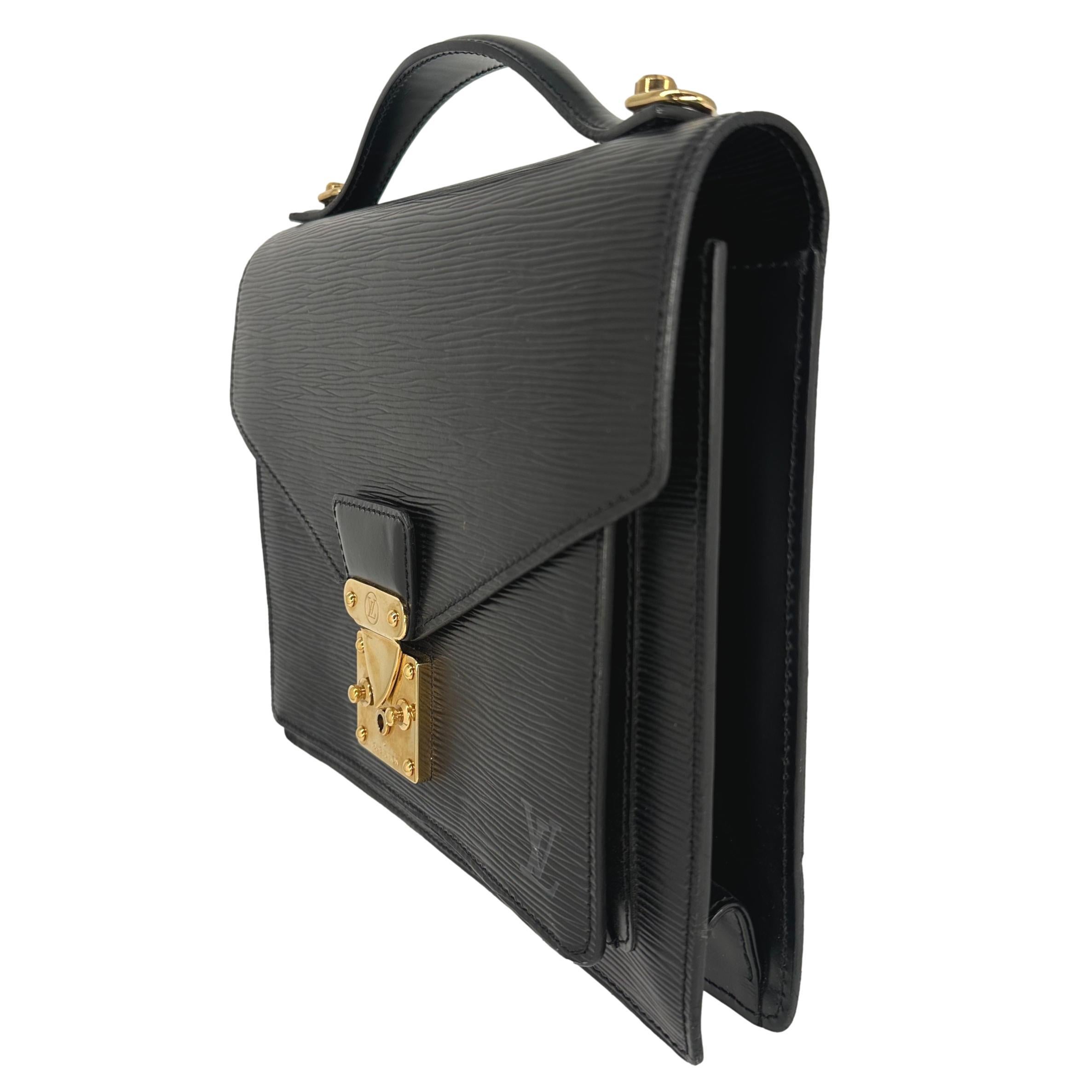 Women's or Men's Louis Vuitton Monceau 28 Black Epi Leather Shoulder Crossbody Bag, France 1992.  For Sale