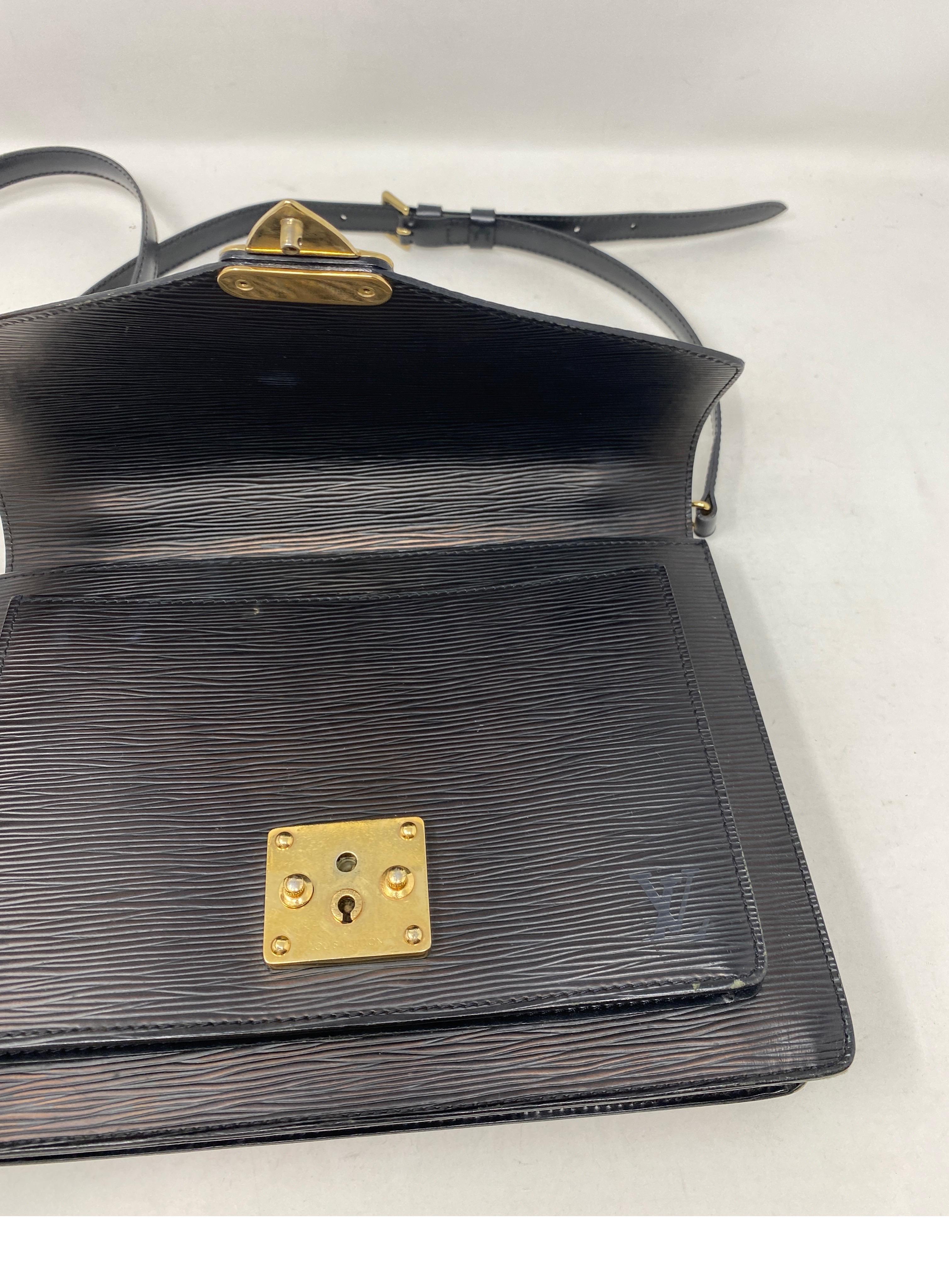 Louis Vuitton Monceau Epi Crossbody Bag  10