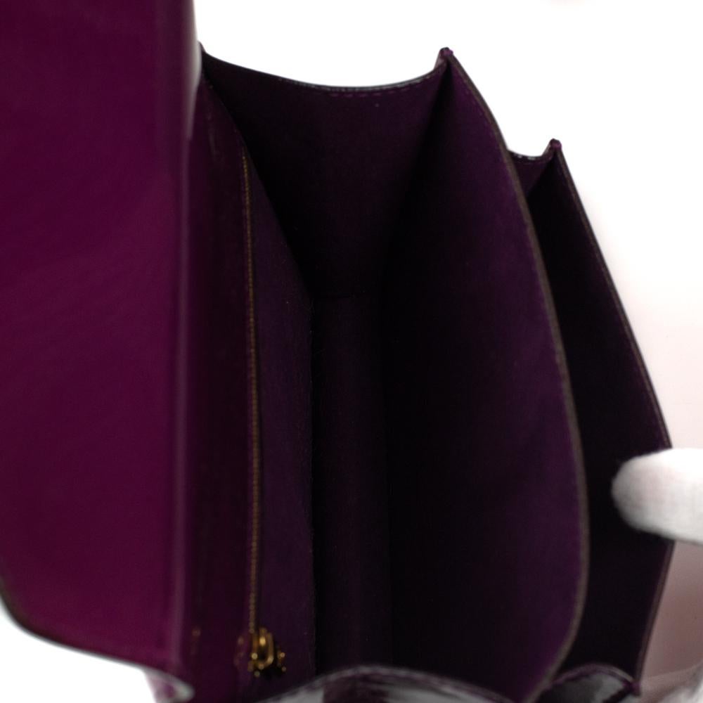LOUIS VUITTON Monceau Shoulder bag in Purple Patent leather In Excellent Condition In Clichy, FR
