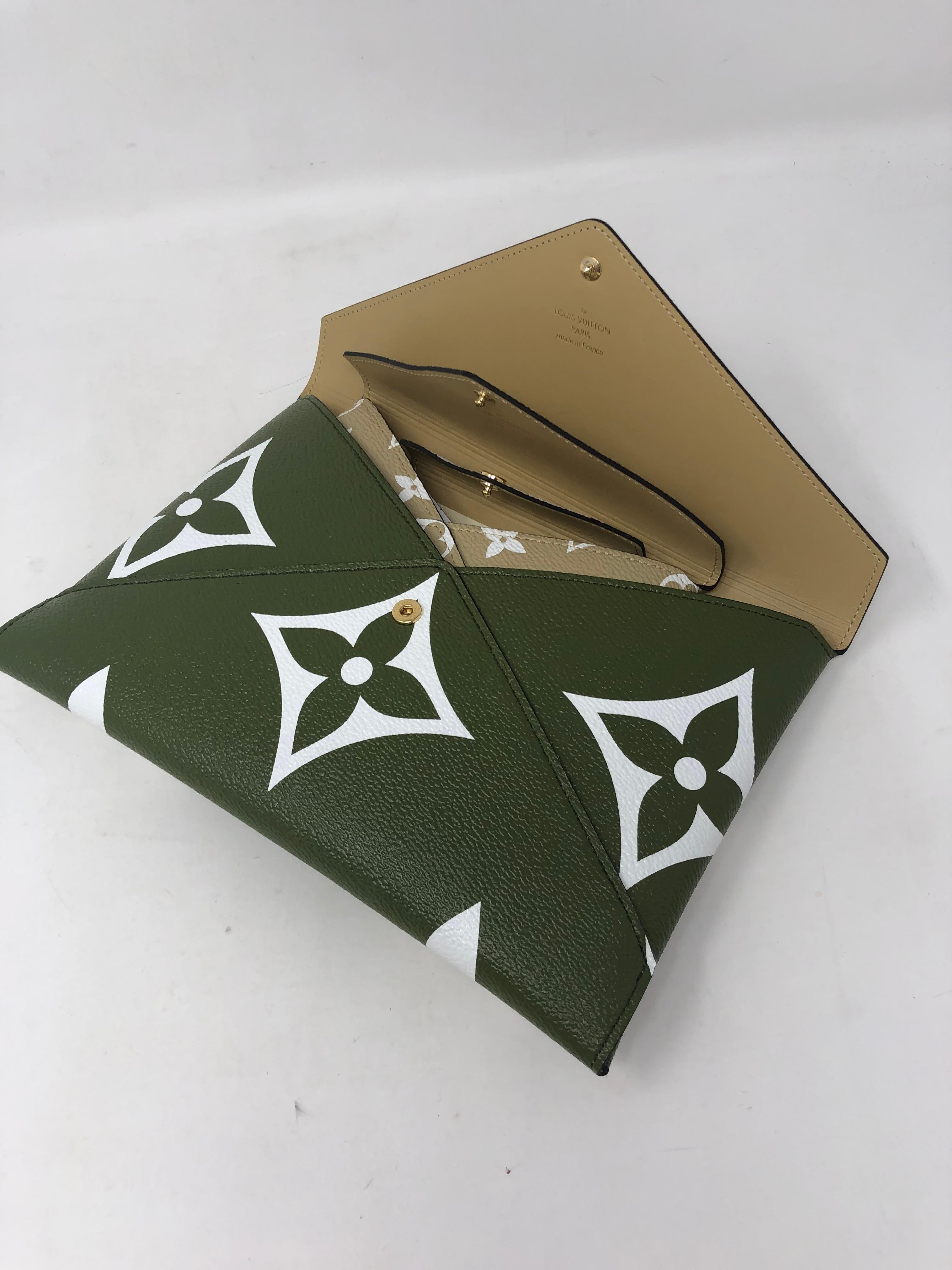 Louis Vuitton Mono Giant Kirigami Pochette Set 3