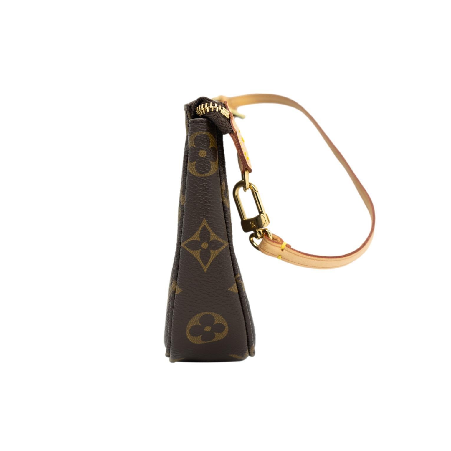 Louis Vuitton Monogram Accessories Pochette Top Handle Shoulder Bag, 2007. In Good Condition In Banner Elk, NC