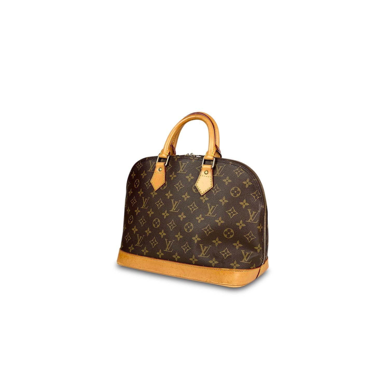 Louis Vuitton Monogram Alma PM Handbag In Good Condition In Sundbyberg, SE