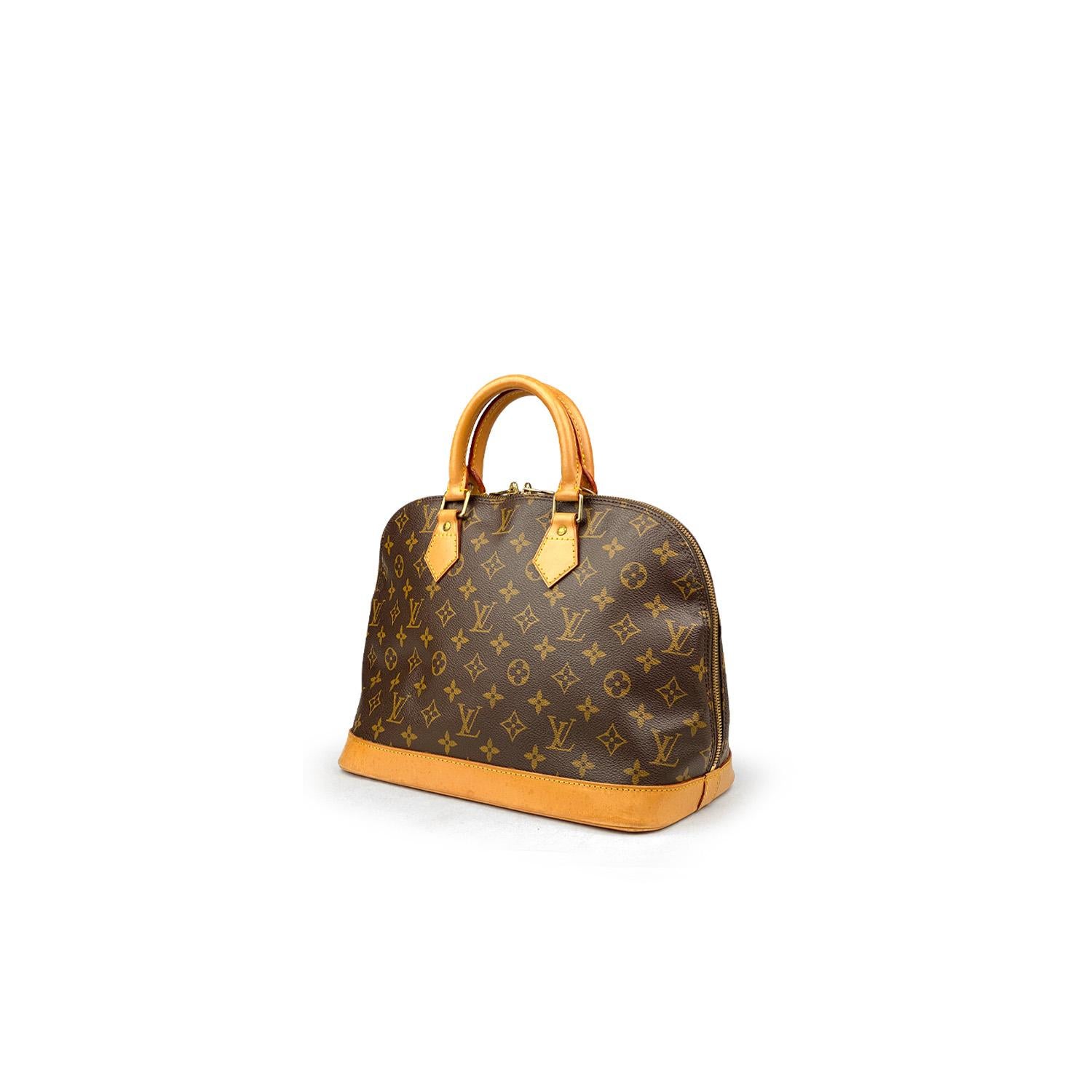 Louis Vuitton Monogram Alma PM Handbag In Good Condition For Sale In Sundbyberg, SE