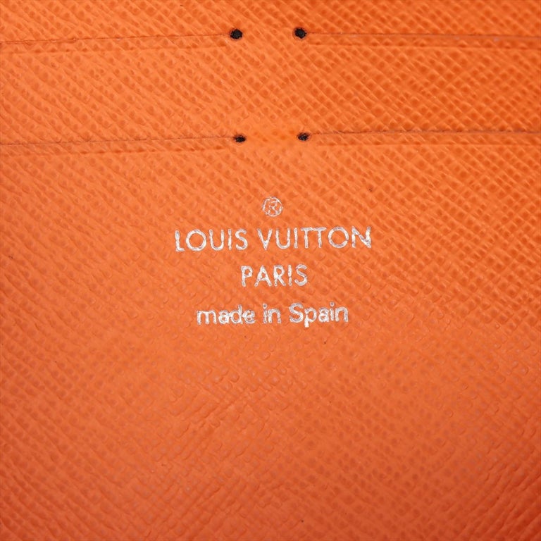 Louis Vuitton Alpha Pouch Limited Edition Monogram Satellite Canvas at  1stDibs