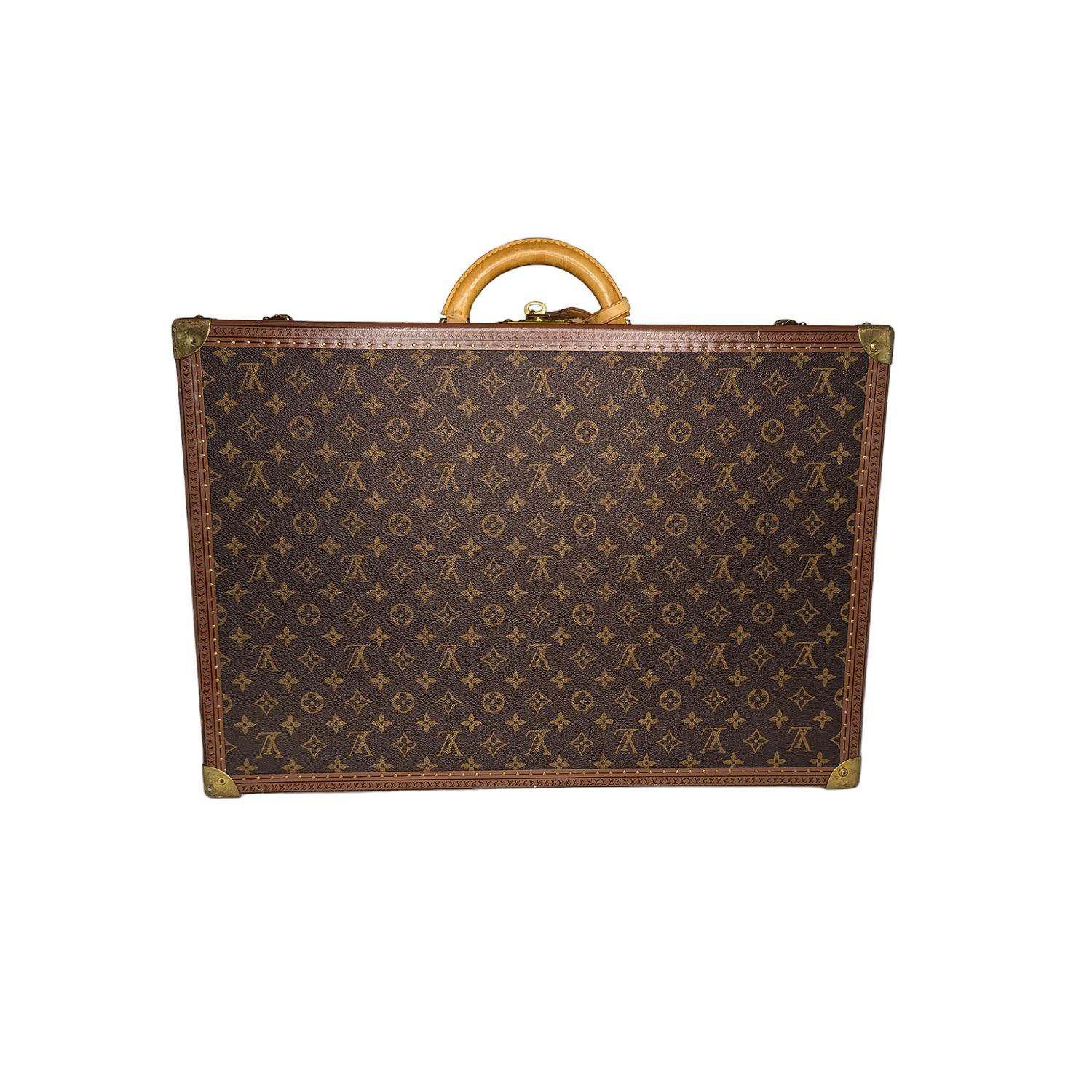 Louis Vuitton Monogram Alzer 60 Trunk Luggage In Good Condition For Sale In Scottsdale, AZ