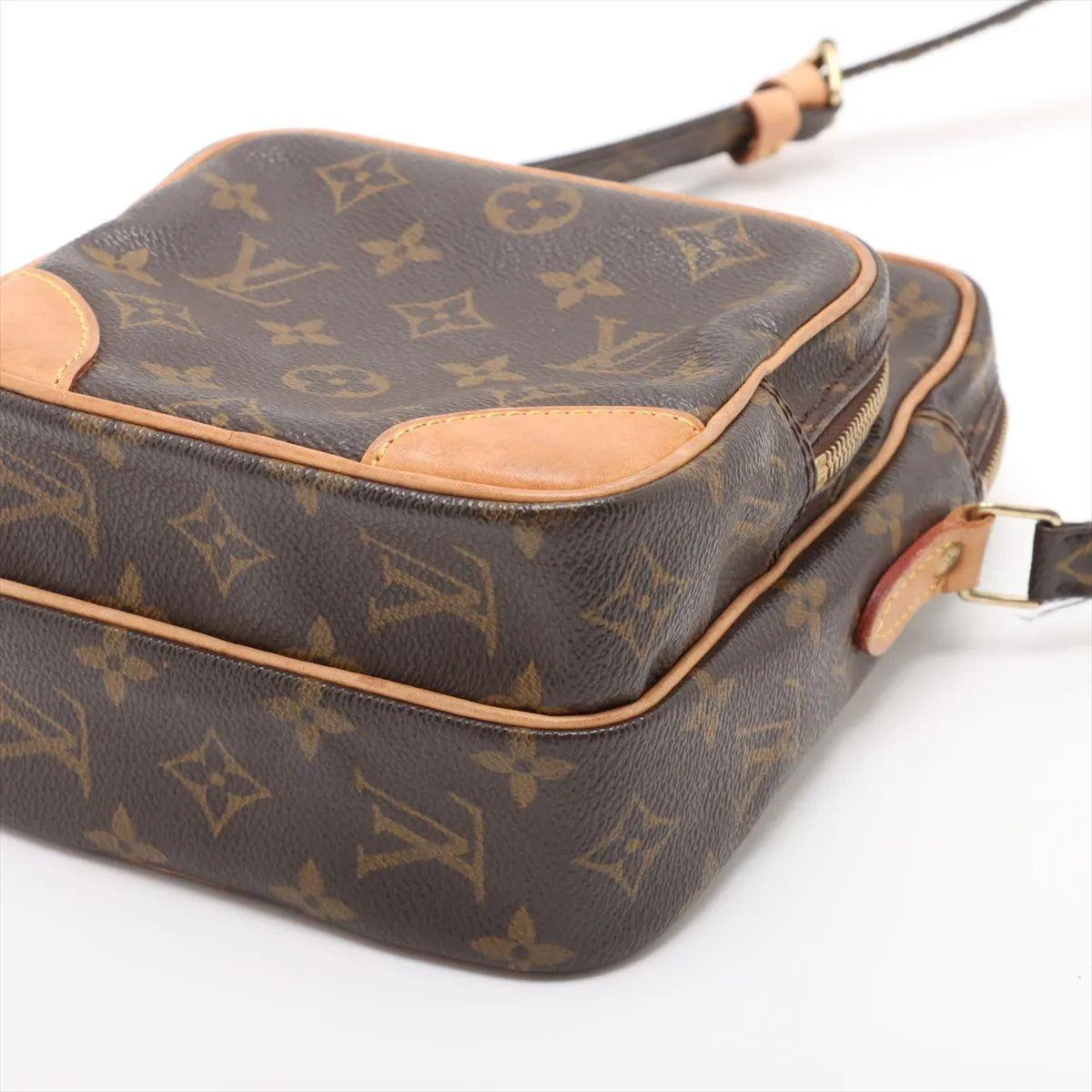 Louis Vuitton Monogram Amazone In Good Condition For Sale In Humacao, PR