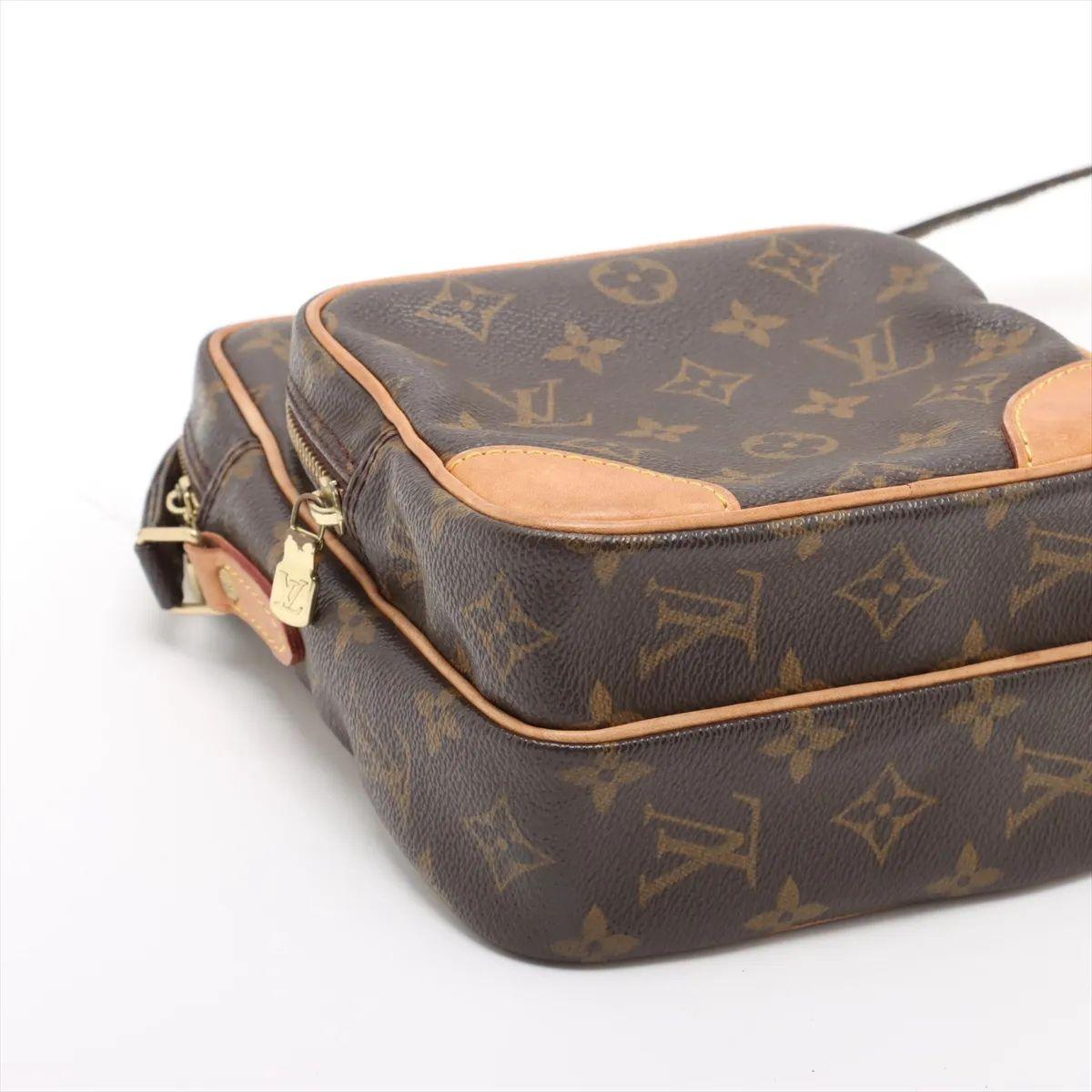 Women's Louis Vuitton Monogram Amazone For Sale