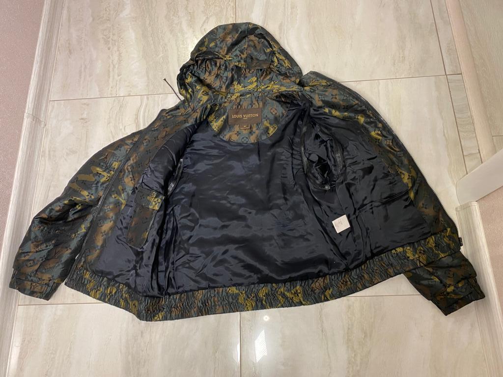Louis Vuitton Monogram Army Green Jacket with Hoodie For Sale 5