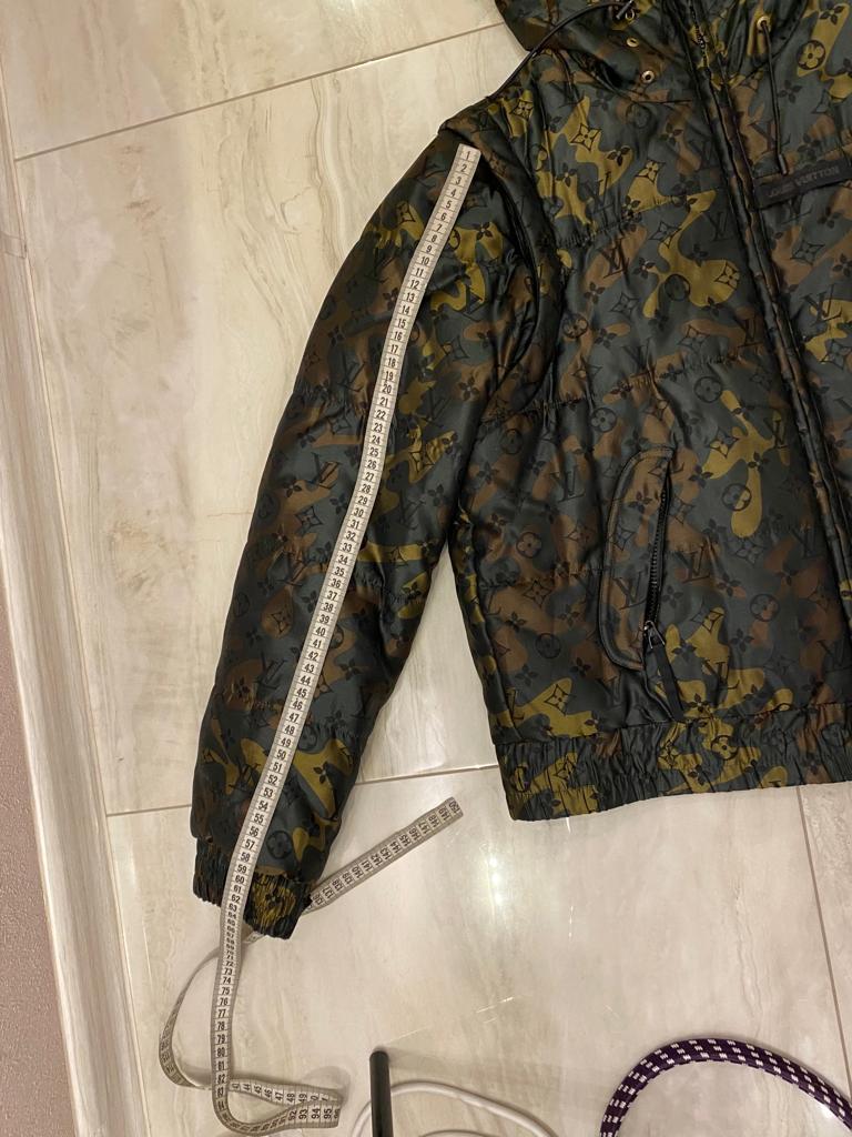 Louis Vuitton Monogram Army Green Jacket with Hoodie For Sale 8