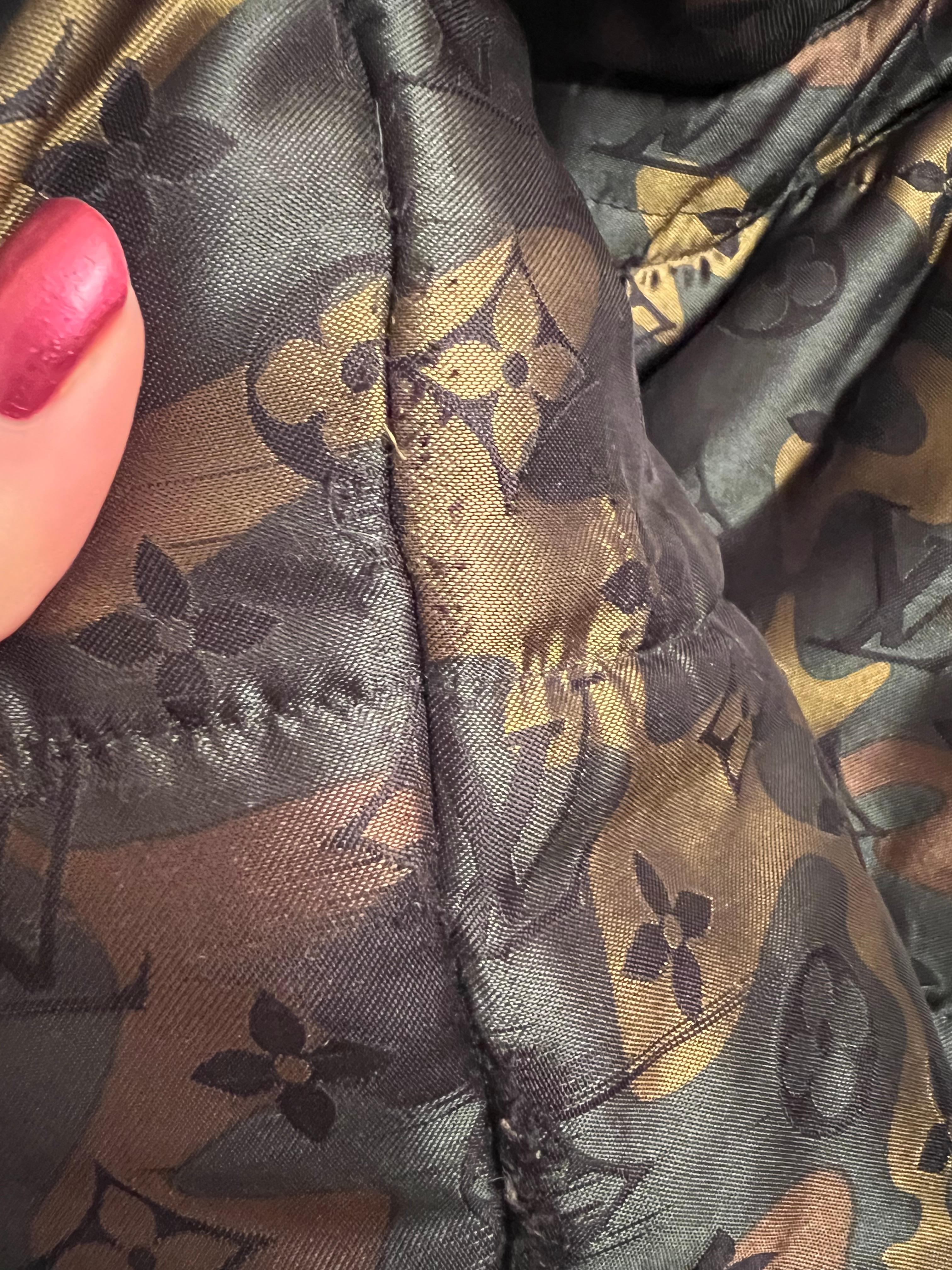 Louis Vuitton Monogram Army Green Jacket with Hoodie For Sale 12