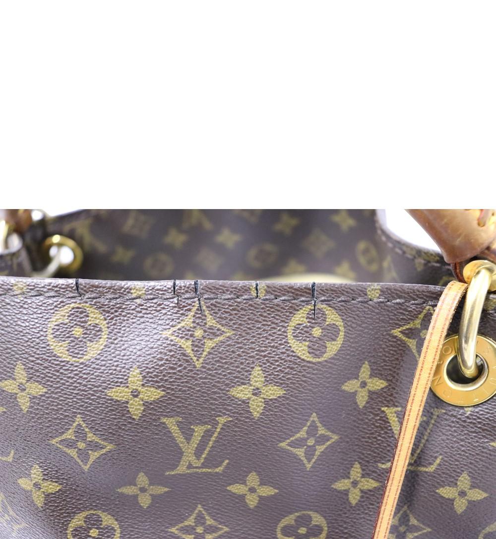 Women's Louis Vuitton Monogram Artsy MM Bag For Sale