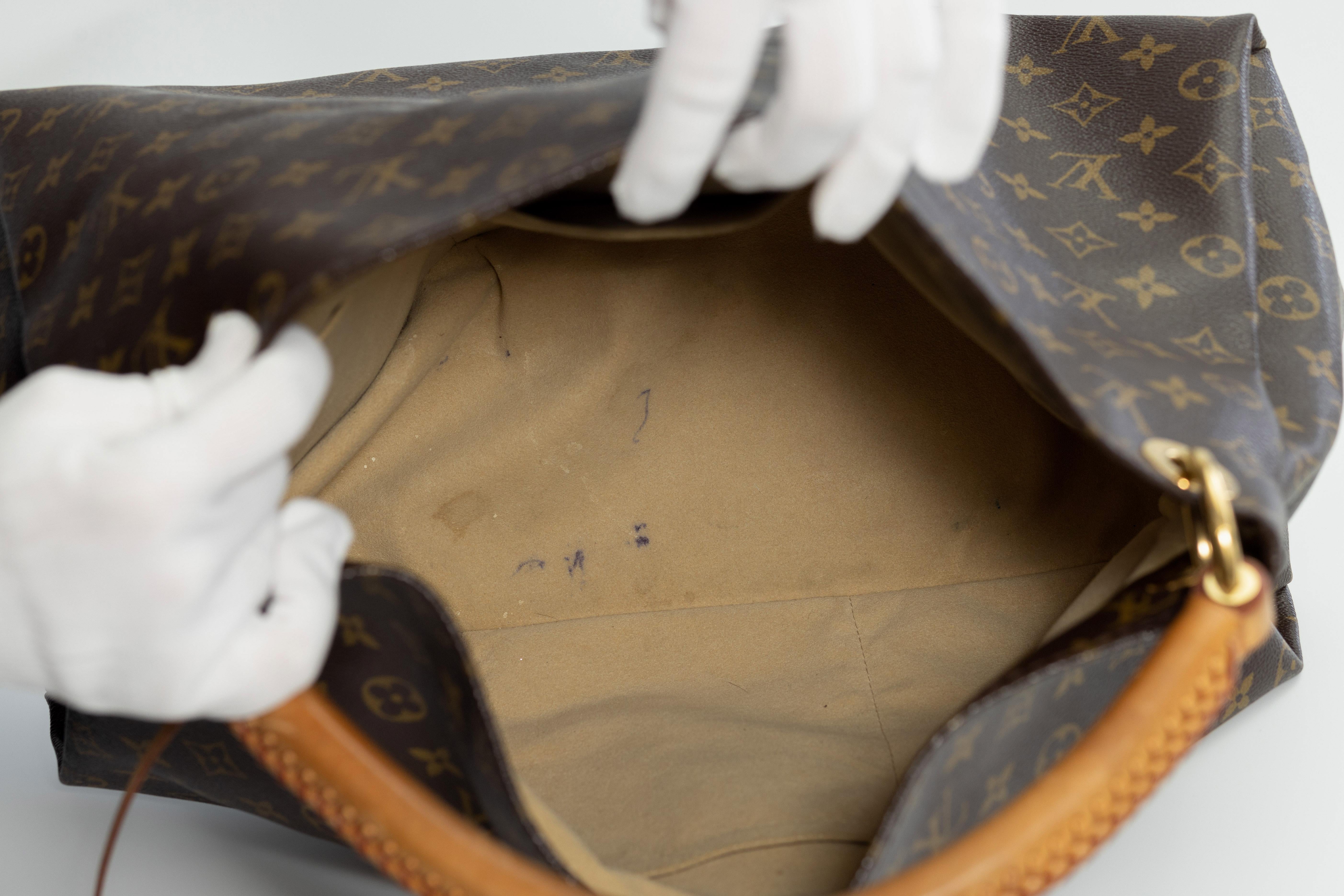 Louis Vuitton Monogram Artsy Mm Hobo Bag For Sale 1