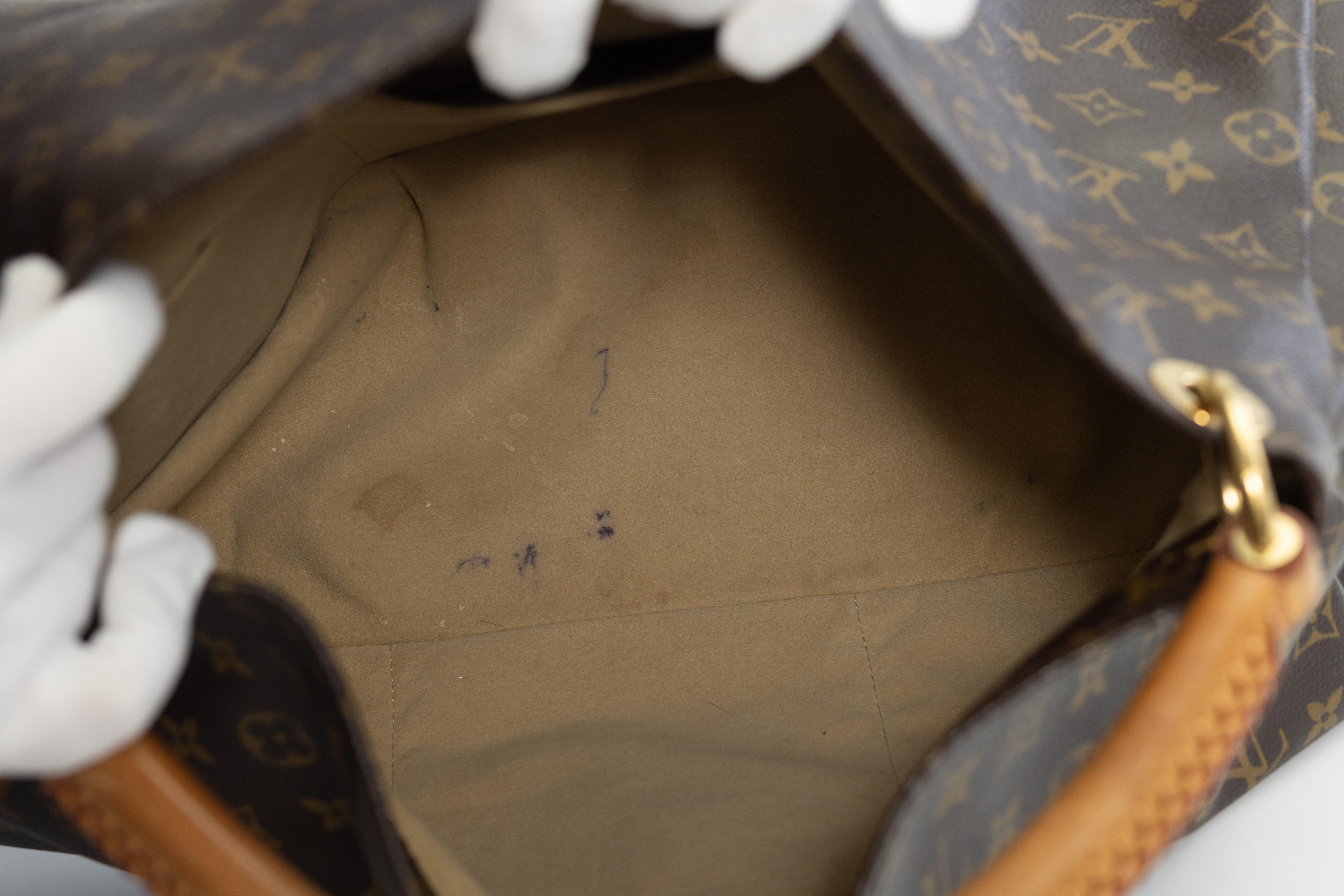 Louis Vuitton Monogram Artsy Mm Hobo Bag For Sale 2