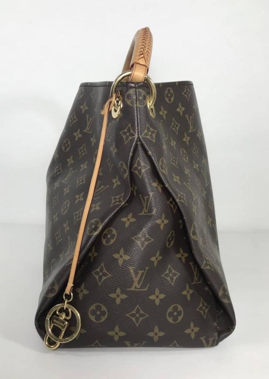 Louis Vuitton Monogram Artsy MM Hobo Hand Bag In Good Condition In Saint Charles, IL