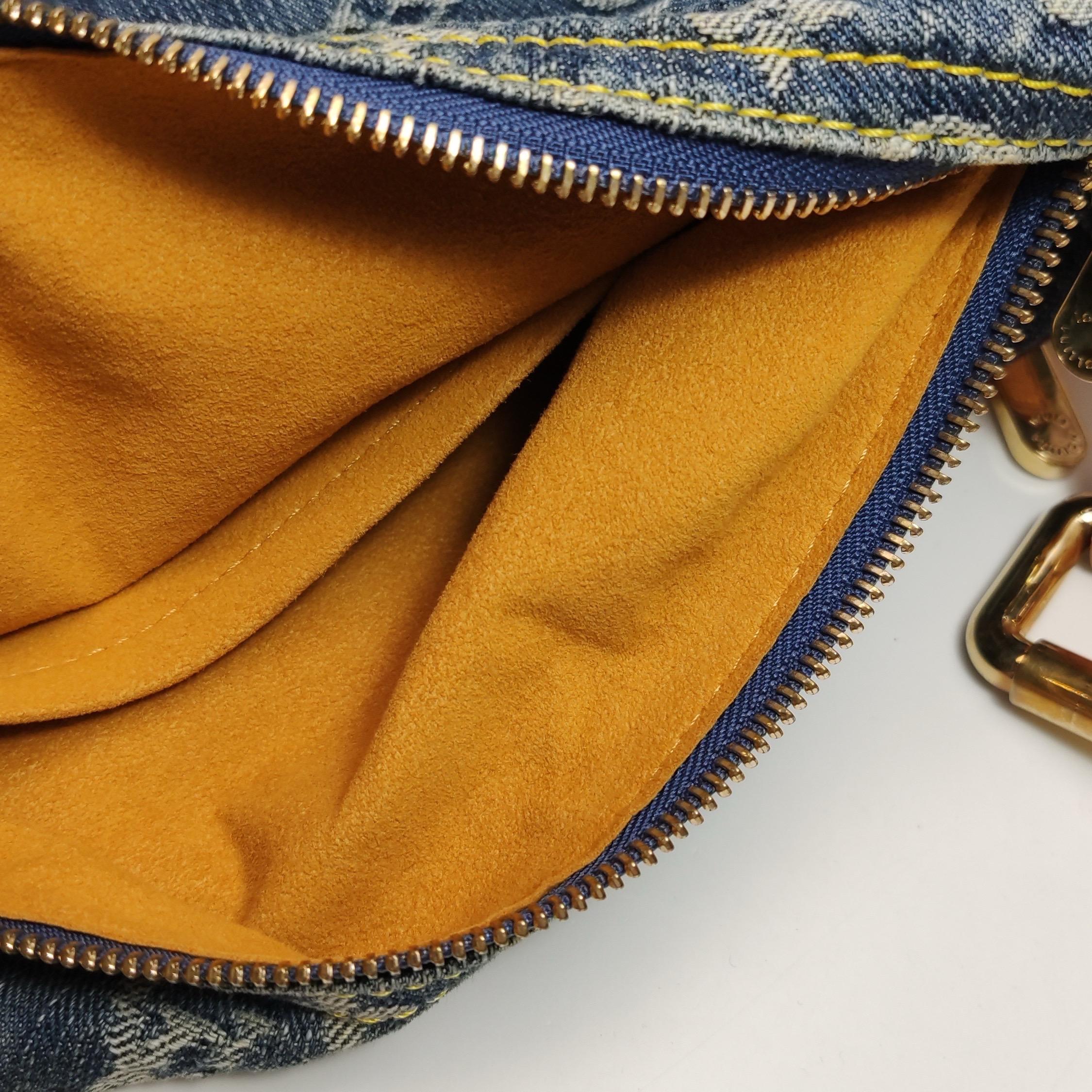 Louis Vuitton Monogram Blue Denim Baggy GM Large Shoulder Bag For Sale 5