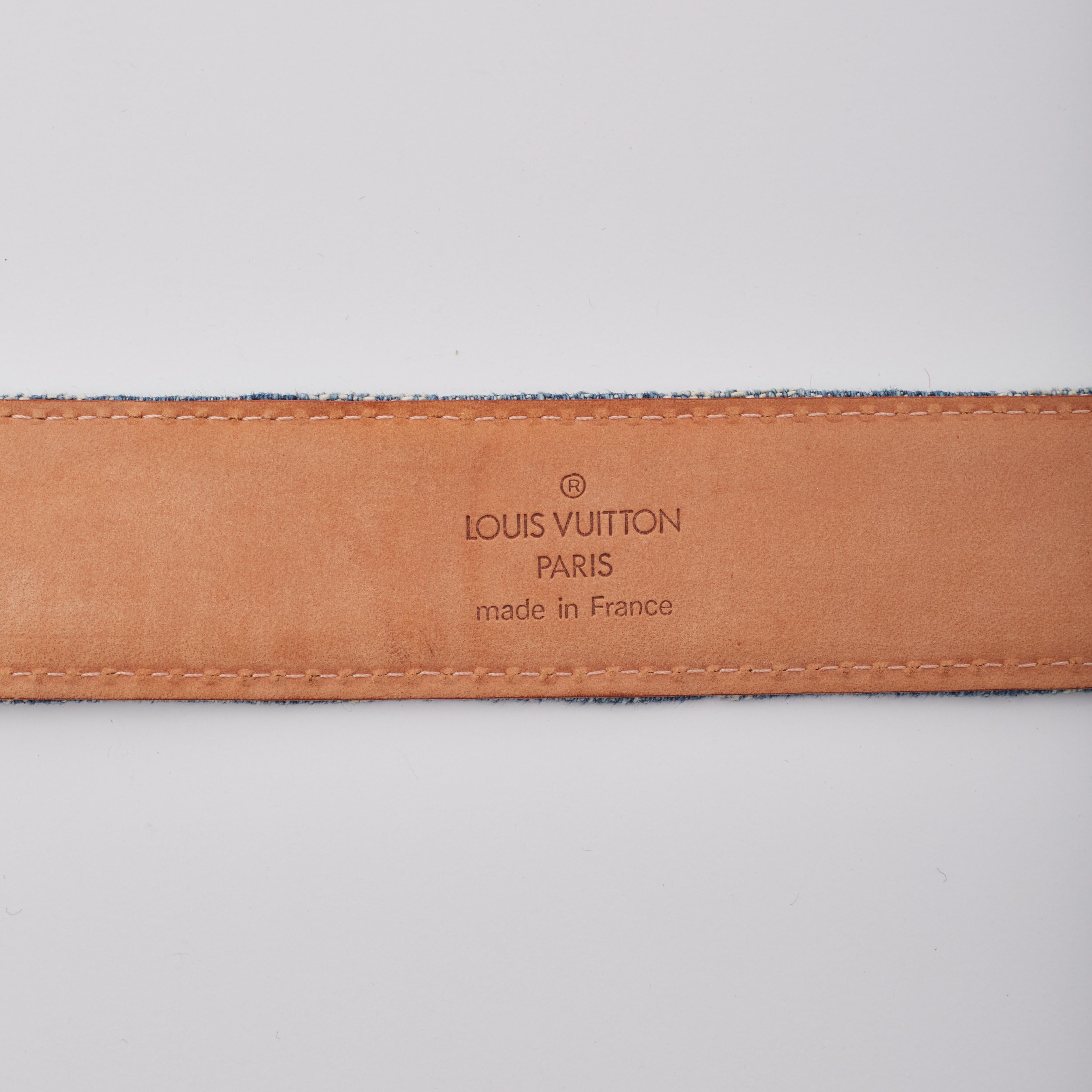 Louis Vuitton Monogram Blue Denim Belt (80/32) In Good Condition In Montreal, Quebec