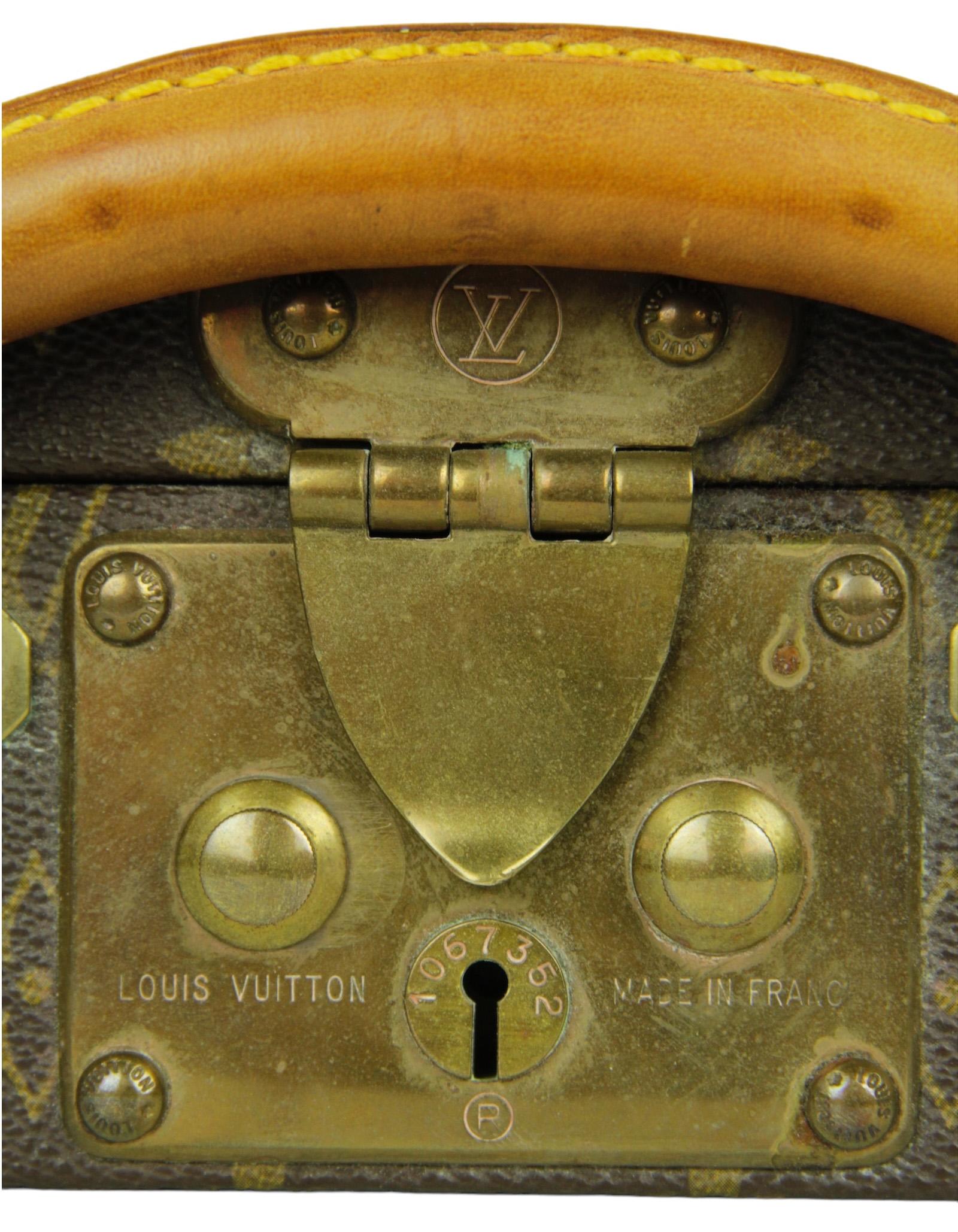 Louis Vuitton Monogram Boite Bijoux Gioielli Custodia rigida con espositore in vendita 2