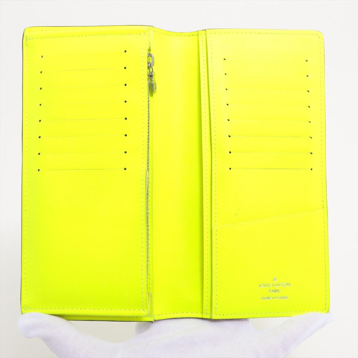 Women's or Men's Louis Vuitton Monogram Brazza Bi fold Long Wallet Yellow