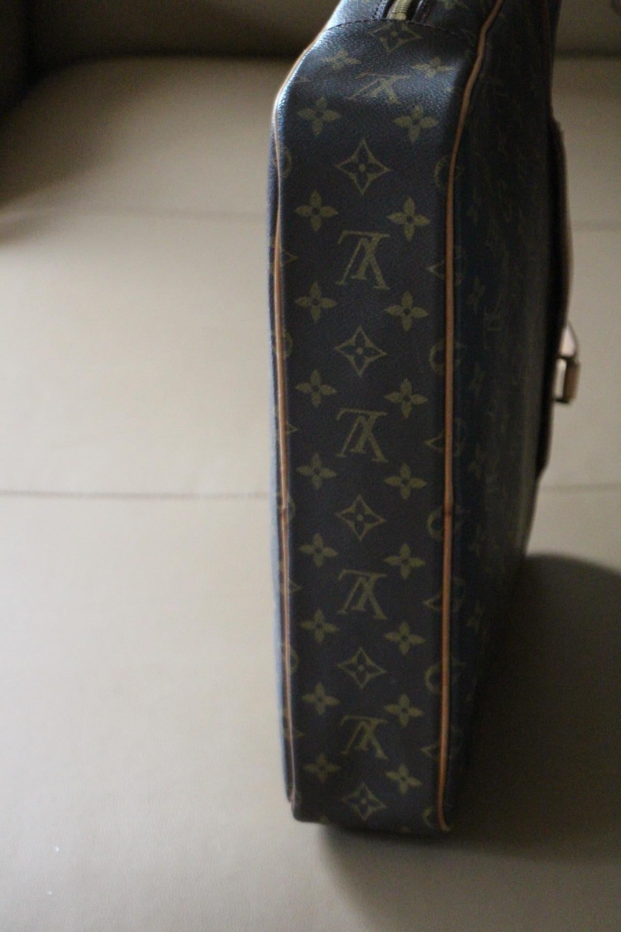 Louis Vuitton Monogram Briefcase Business Bag  In Good Condition For Sale In Saint-ouen, FR