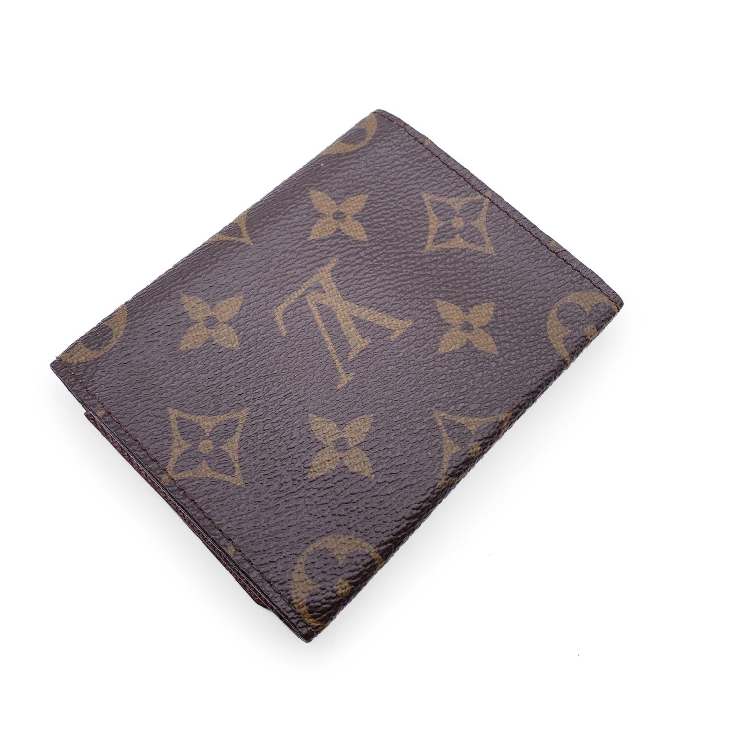 Louis Vuitton Monogram Brown Canvas Business Card Holder Wallet In Excellent Condition For Sale In Rome, Rome