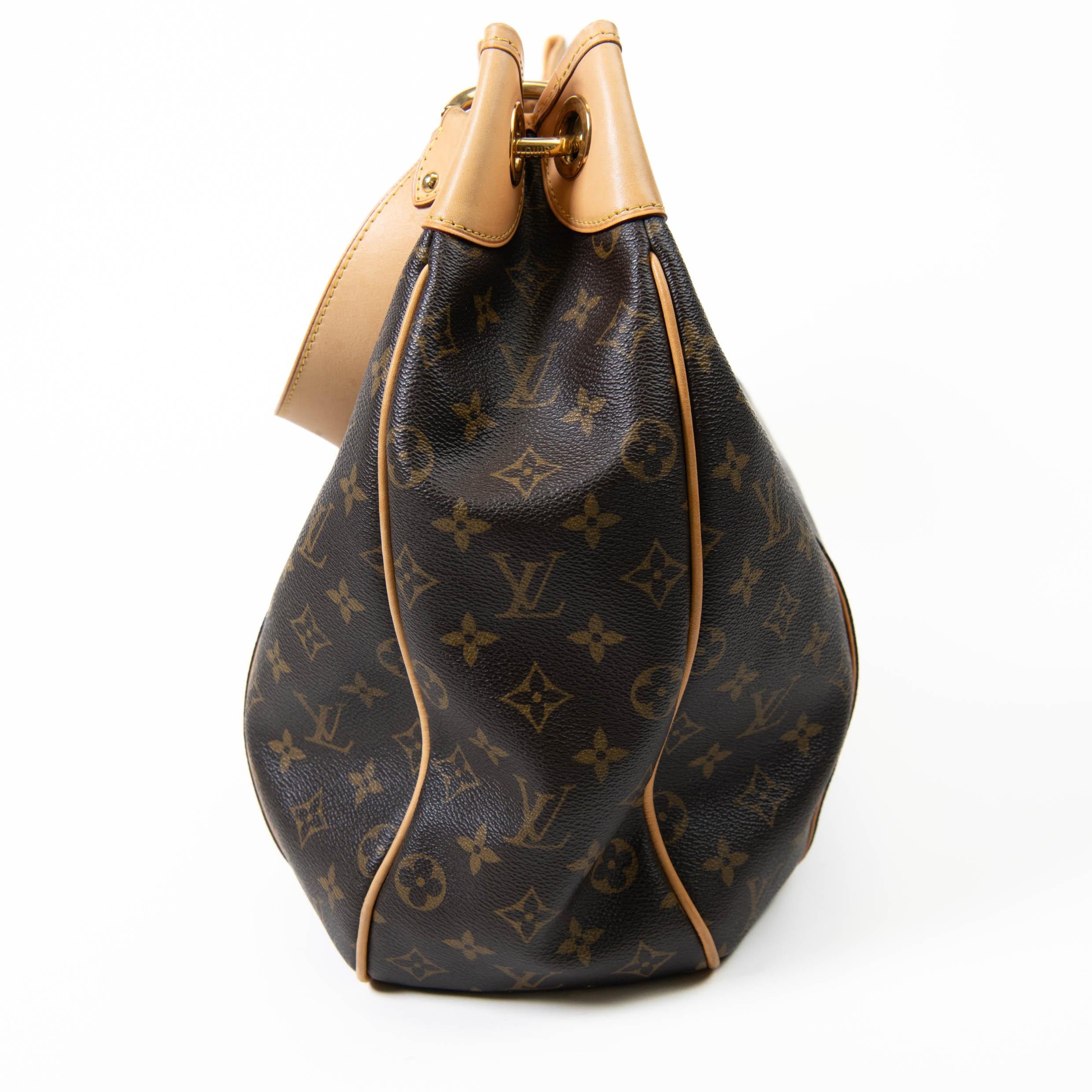 Louis Vuitton Monogram Brown Canvas Galliera GM Bag In Excellent Condition For Sale In Corona Del Mar, CA