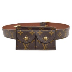 LOUIS VUITTON Monogram Gürteltasche mit braunem und goldenem Beschlag und Pochette Duo