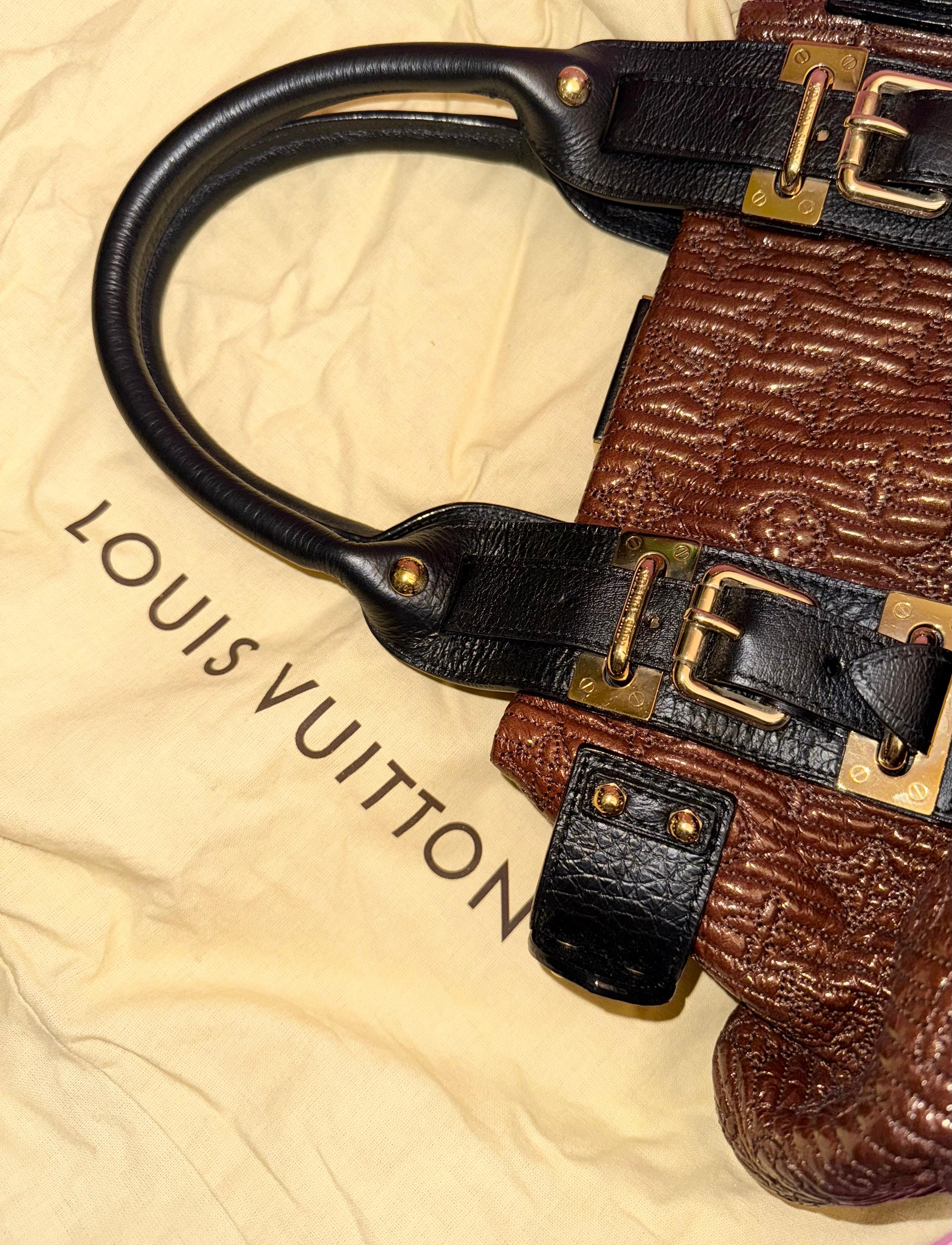 Bolso motero Louis Vuitton Monograma Marrón Motard en venta 5