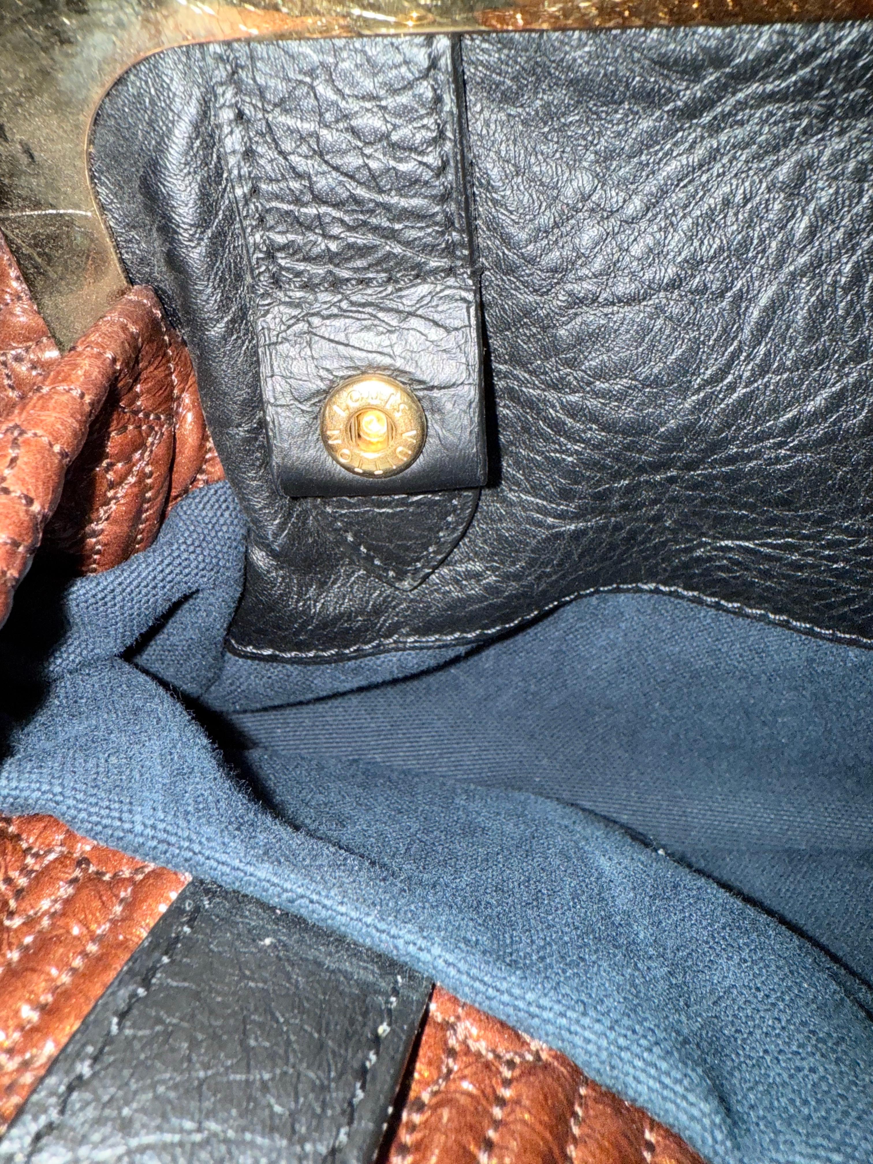 Bolso motero Louis Vuitton Monograma Marrón Motard en venta 4