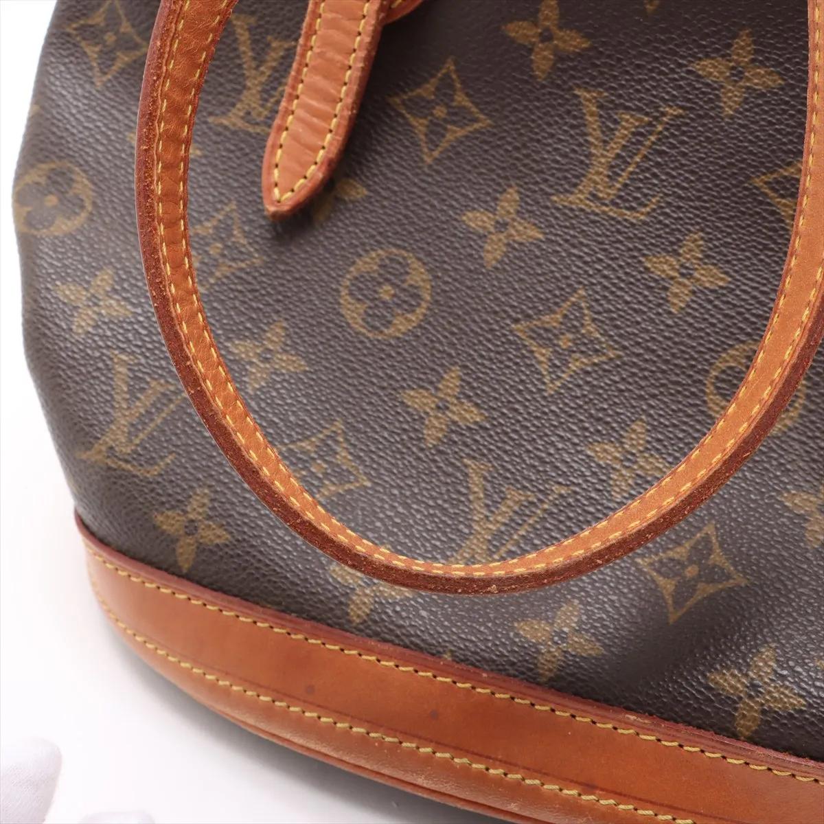 Louis Vuitton Monogram Bucket PM Tote Bag en vente 11