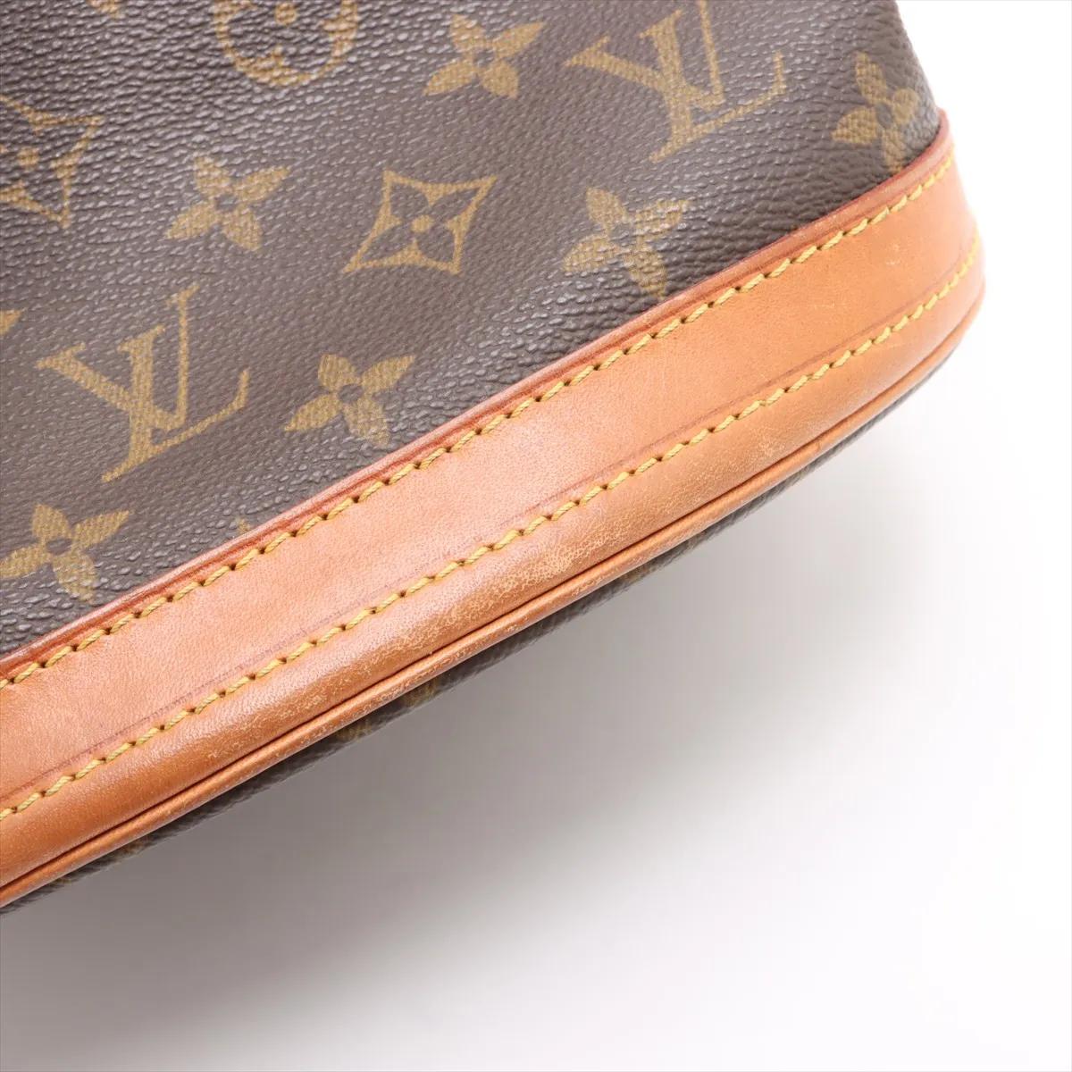 Louis Vuitton Monogram Bucket PM Tote Bag en vente 12