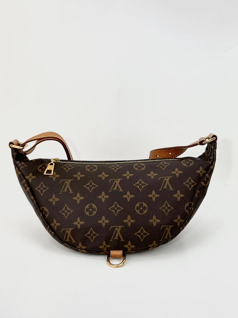 Louis Vuitton Monogram Men's Women's Fanny Pack Shoulder Waist Belt Bag For  Sale at 1stDibs