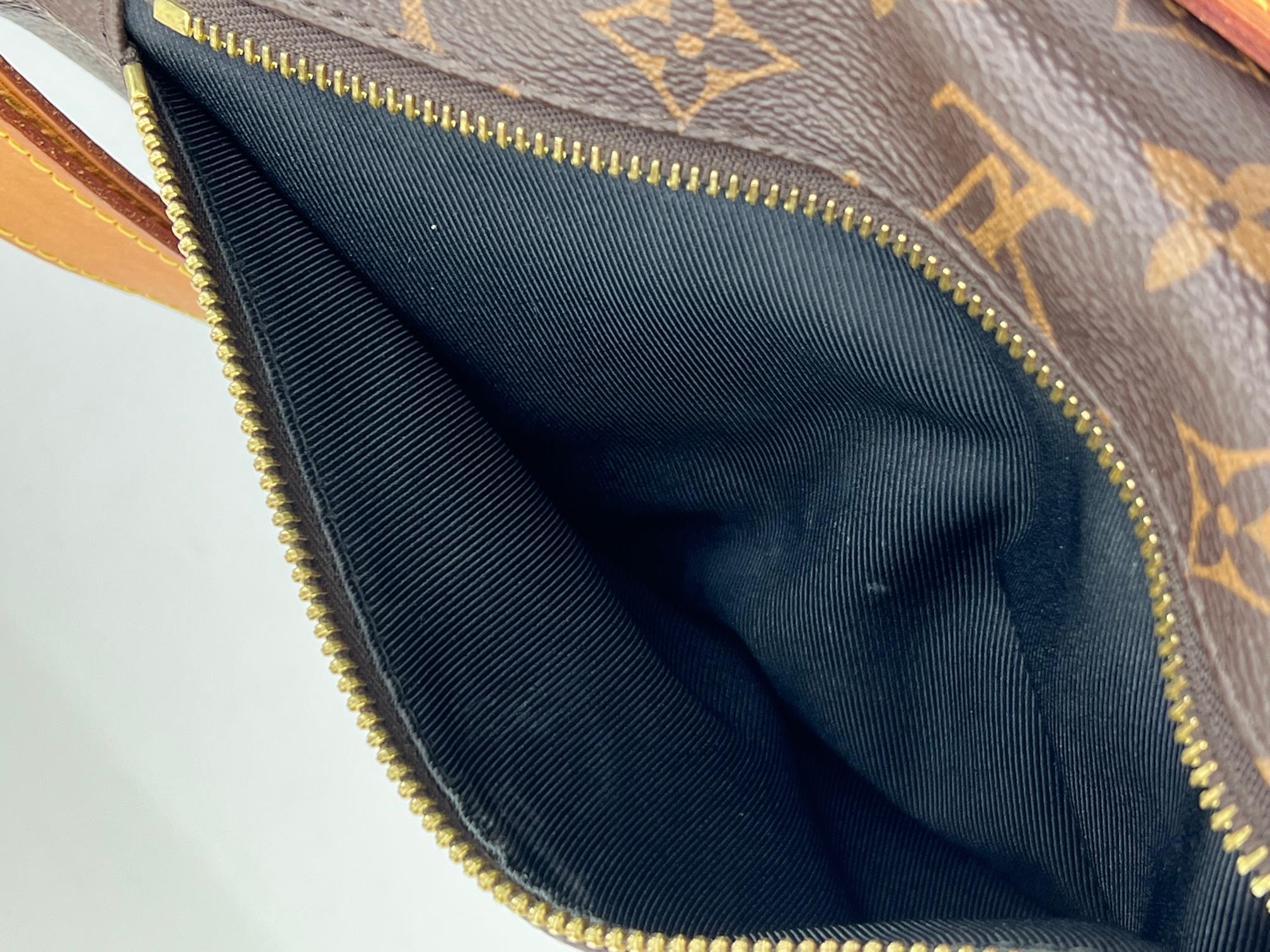 louis vuitton bumbag monogram