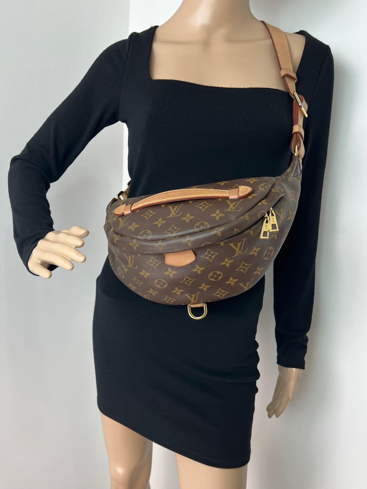 Louis Vuitton Monogram Bumbag Fanny Pack Belt Bag Crossbody 8