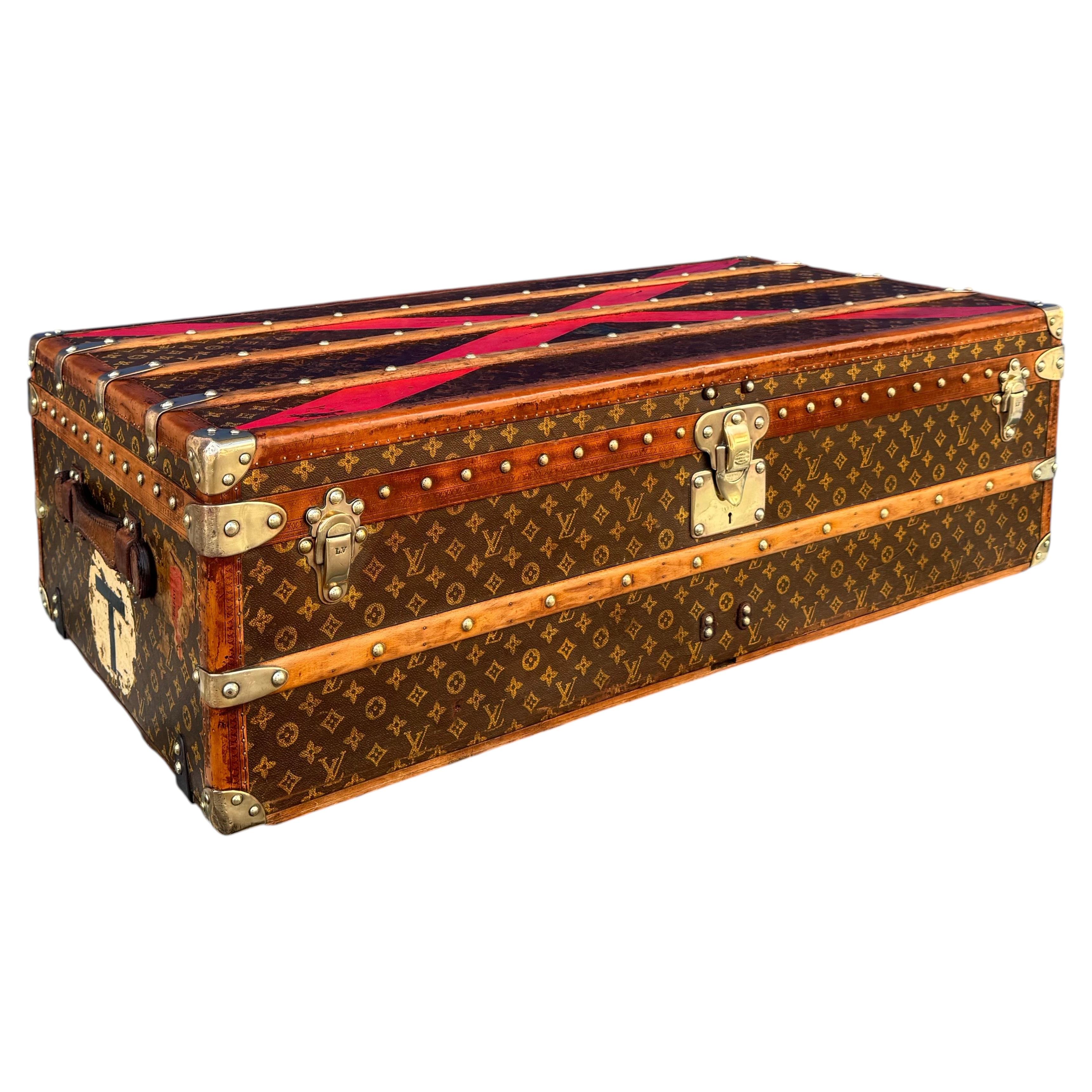 Louis Vuitton Monogram Cabine Trunk Malle C.1930 For Sale