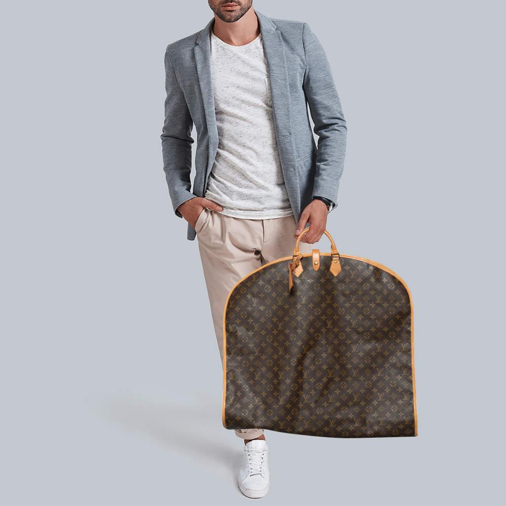 Louis Vuitton Monogram Canvas 2 Hangers Garment Cover Bag In Good Condition In Dubai, Al Qouz 2