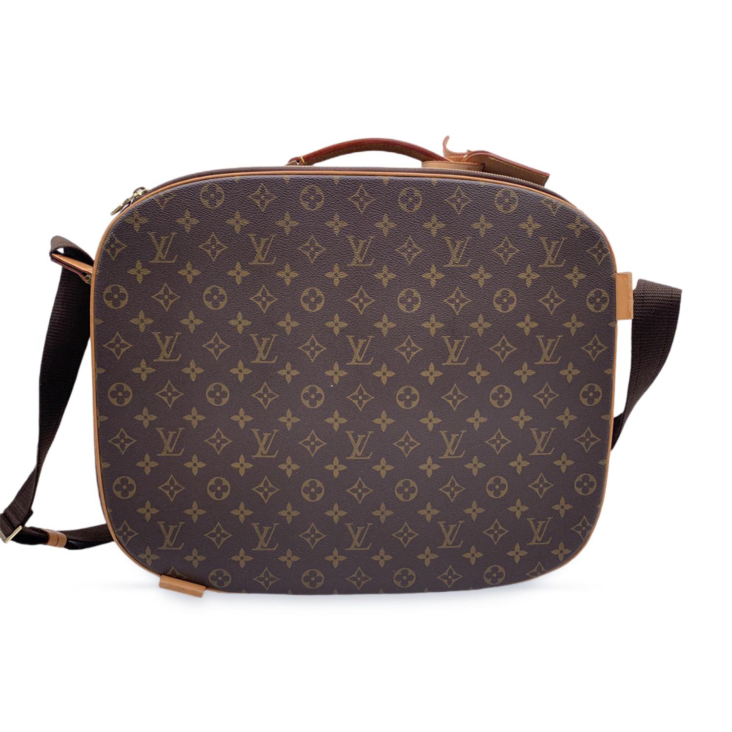 Louis Vuitton Monogram Canvas 2 Way Bandouliere Packall Travel Bag In Excellent Condition In Rome, Rome