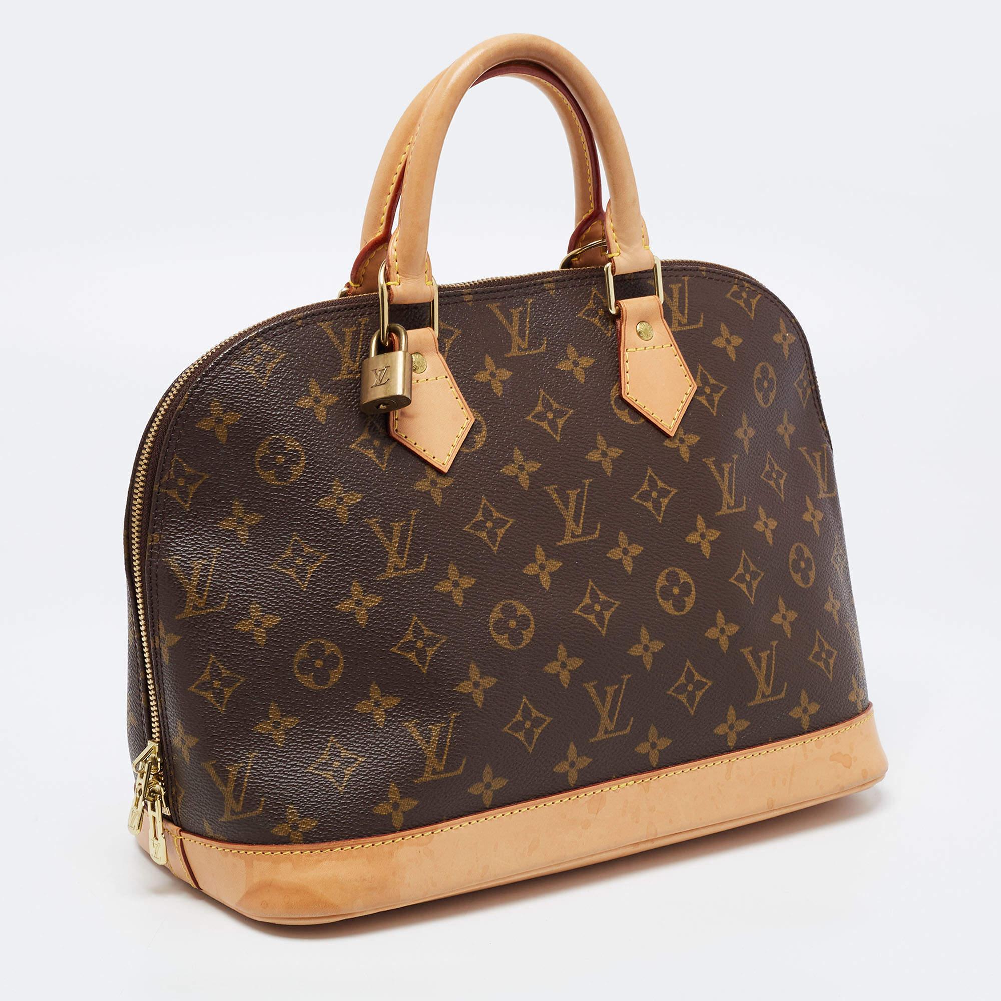 Louis Vuitton Monogram Canvas Alma PM Bag In Good Condition In Dubai, Al Qouz 2