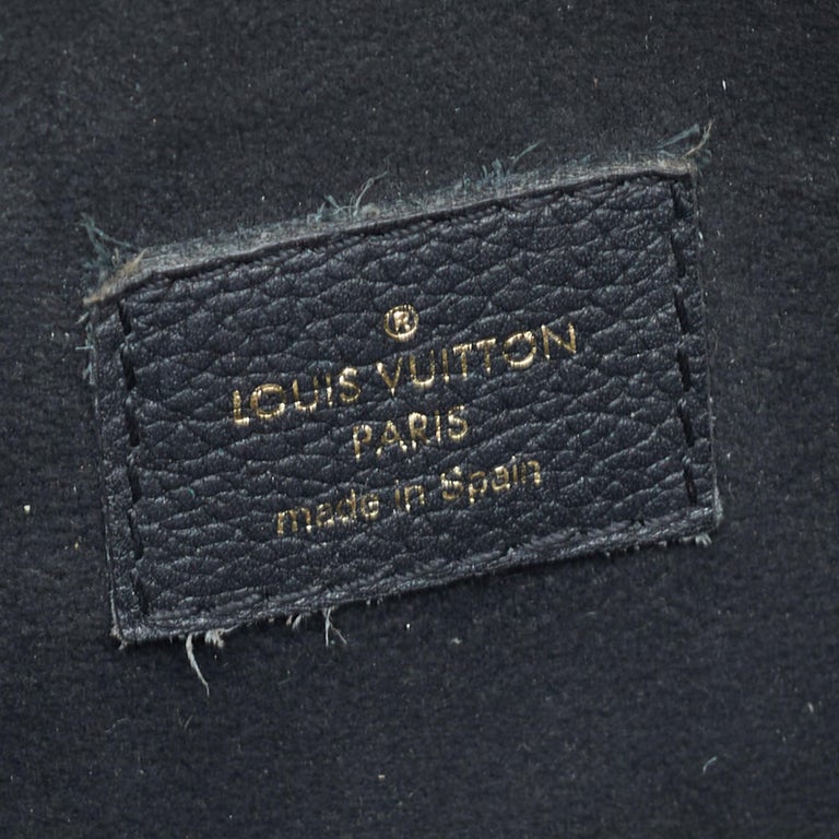 Louis Vuitton Monogram Canvas and Black Leather Victoire Bag For Sale at  1stDibs