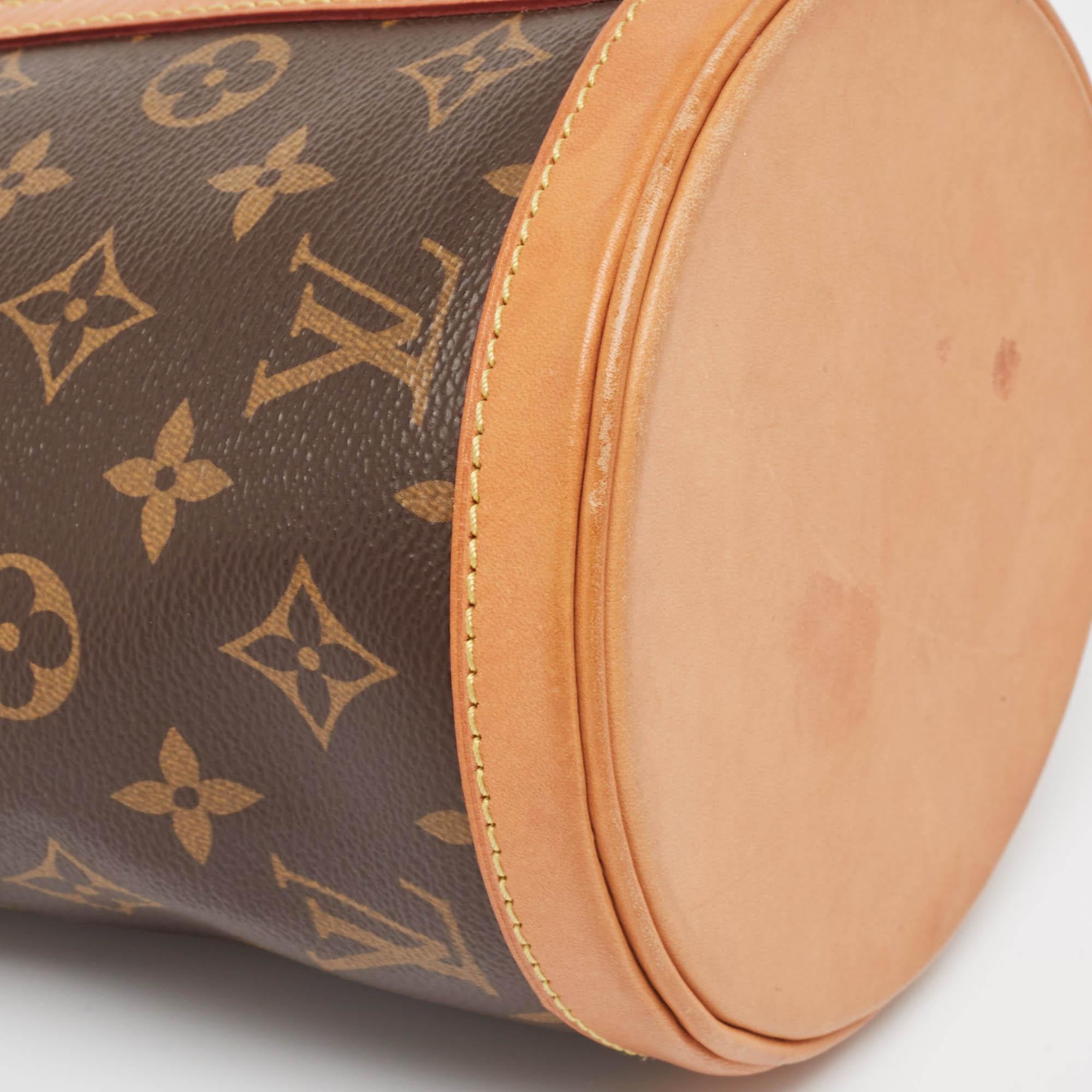 Louis Vuitton Monogrammierte Duffle Bag aus Segeltuch und Leder im Angebot 3