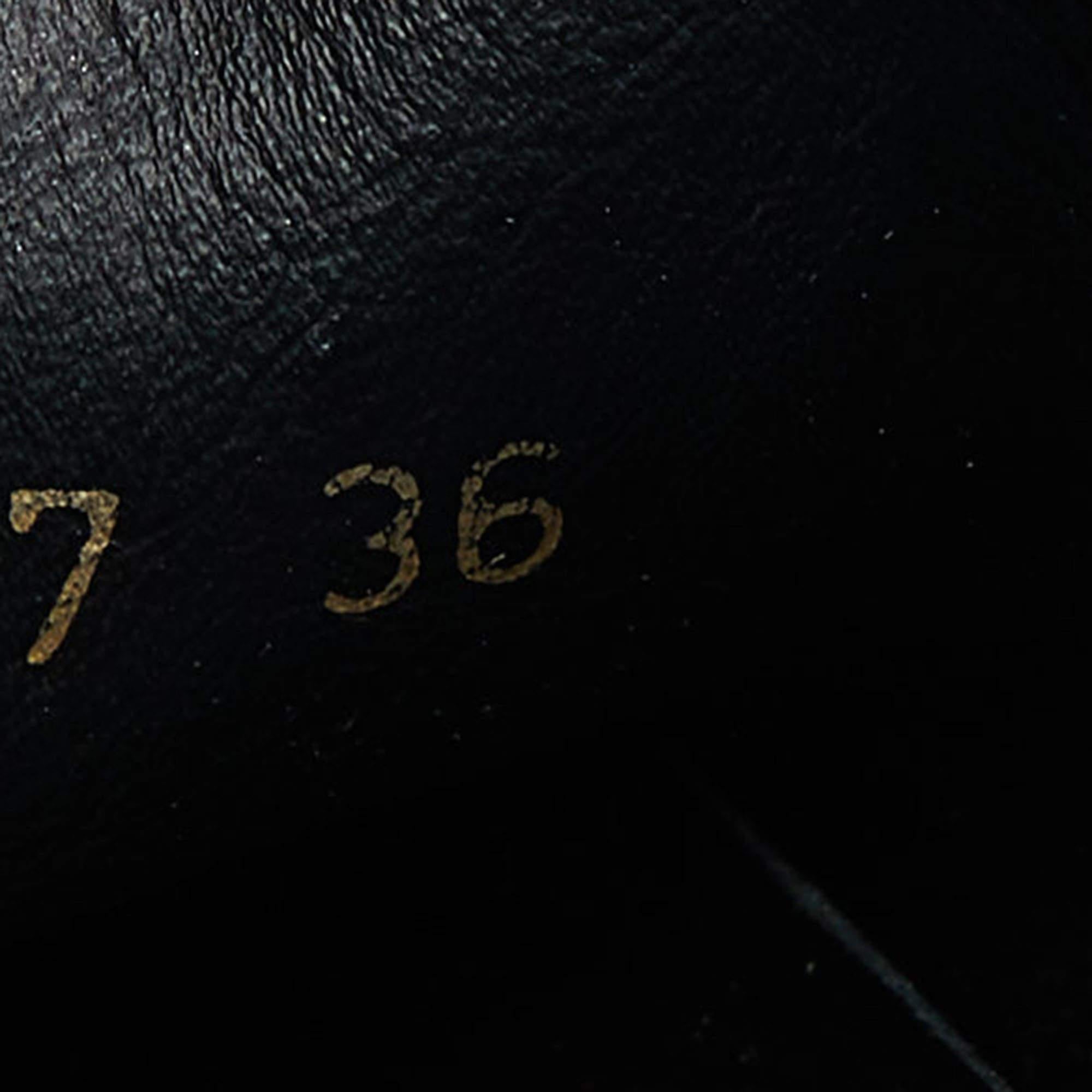 Monogrammierte Canvas- und Lackleder-Turnschuhe von Louis Vuitton mit Frontrow Größe 36 im Angebot 4
