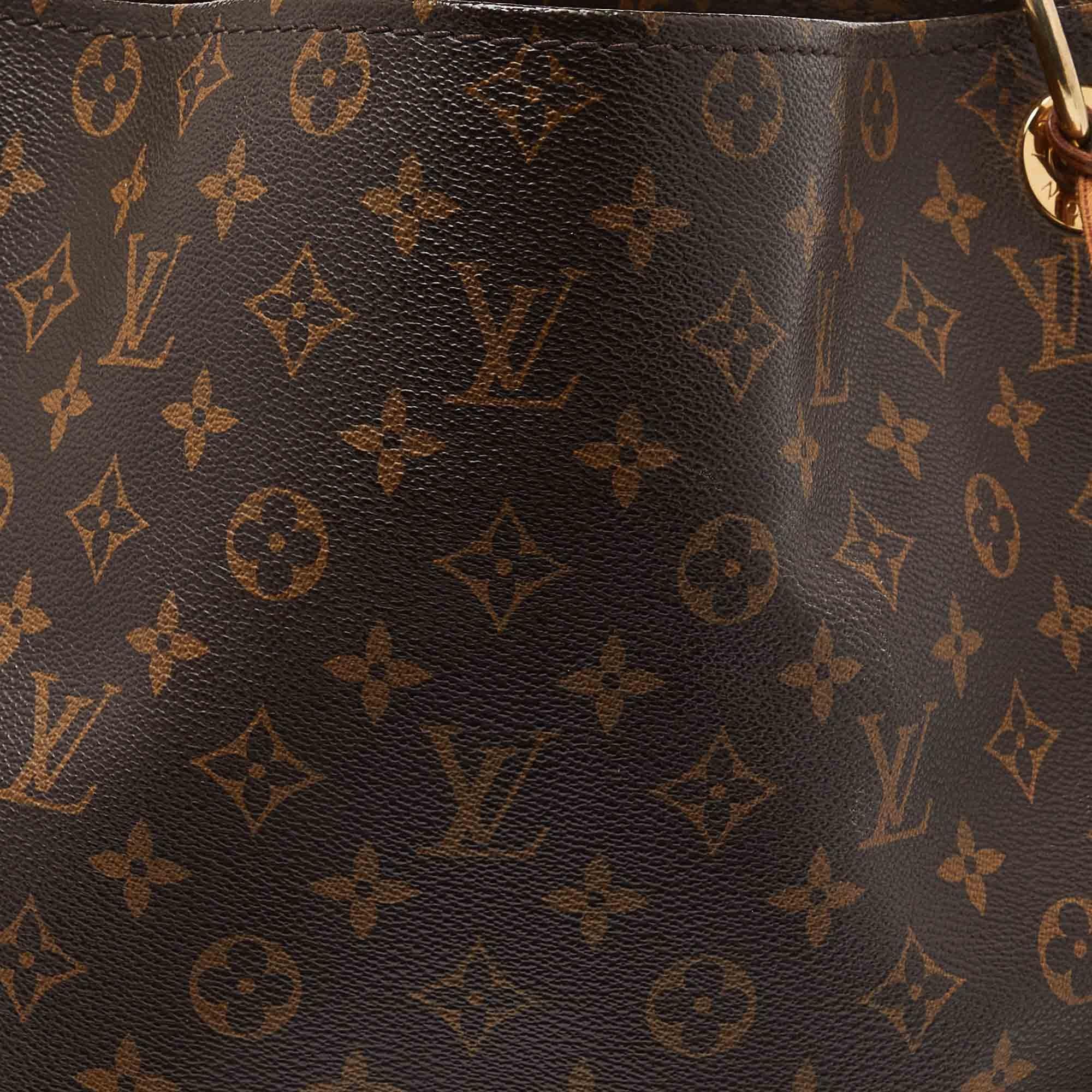 Women's Louis Vuitton Monogram Canvas Artsy GM Bag