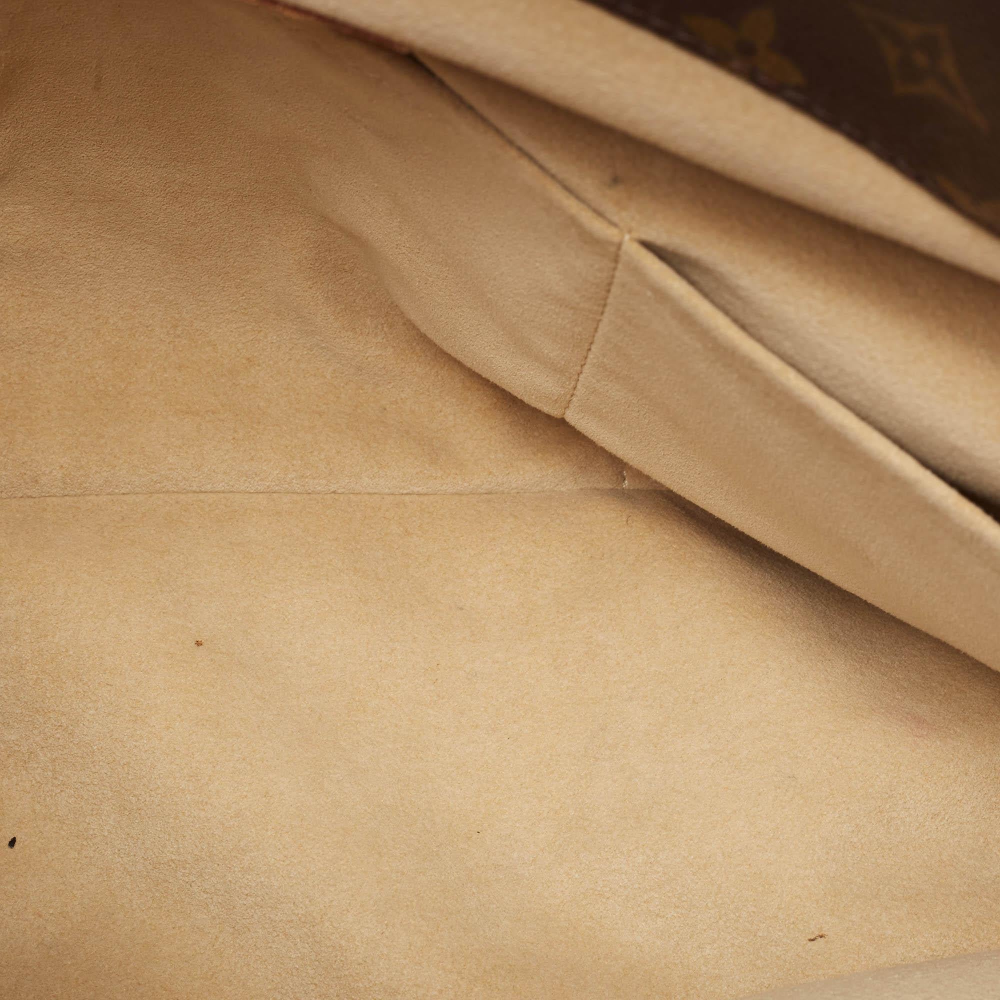 Louis Vuitton Monogrammierte Artsy MM-Tasche aus Segeltuch im Angebot 12