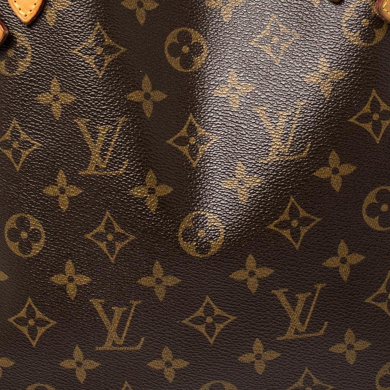 Louis Vuitton Monogram Canvas Batignolles Vertical Bag at 1stDibs