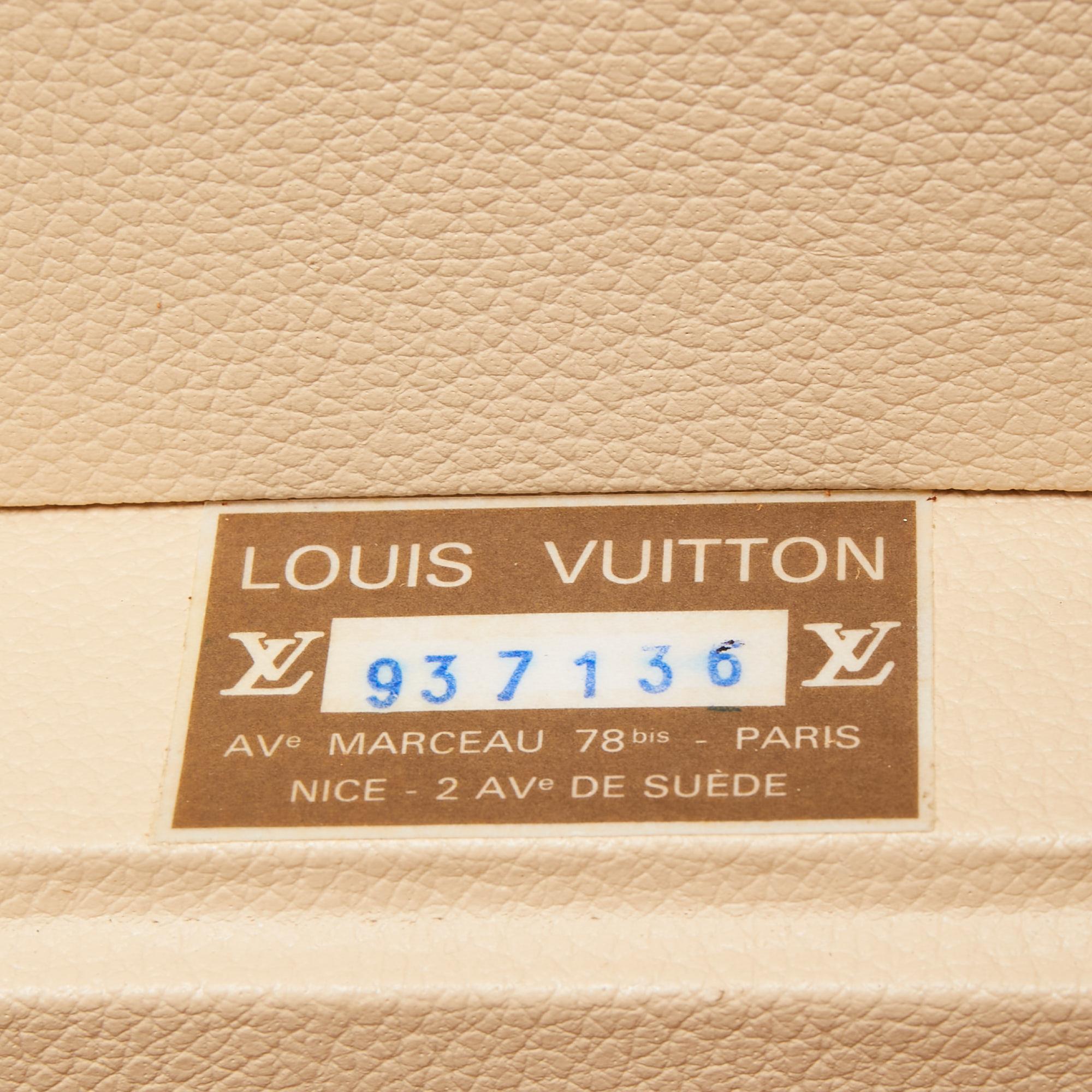 Women's Louis Vuitton Monogram Canvas Beauty Case Trunk
