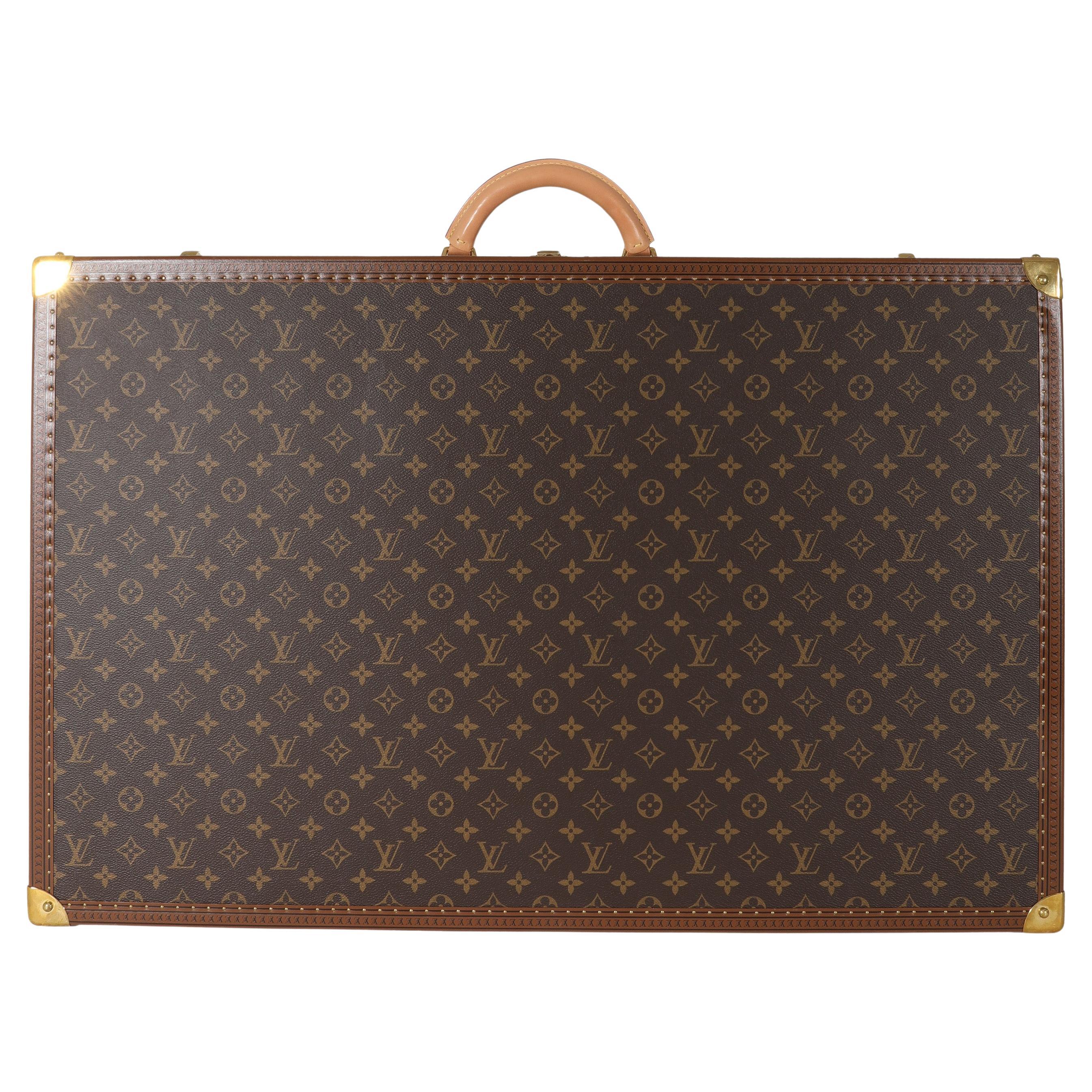 Louis Vuitton Soft Trunk Wallet Taiga Leather with Monogram Canvas at  1stDibs