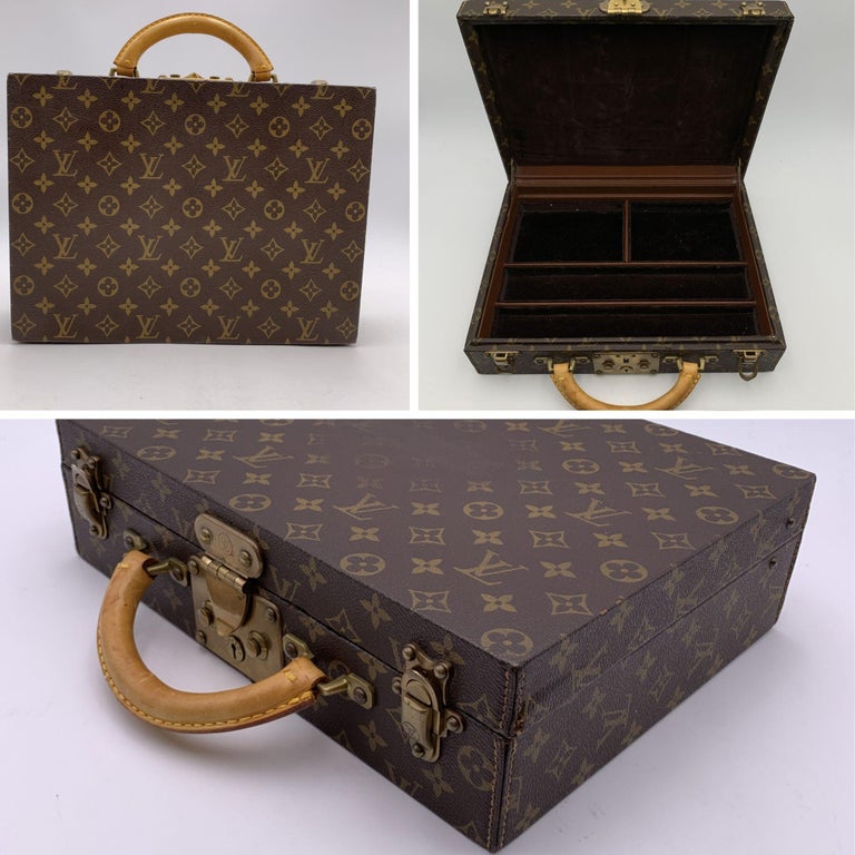 Louis Vuitton Monogram Canvas Boite Bijoux Jewelry Case Travel For Sale at  1stDibs  louis vuitton jewelry case, boite bijoux louis vuitton, louis  vuitton rolling tray