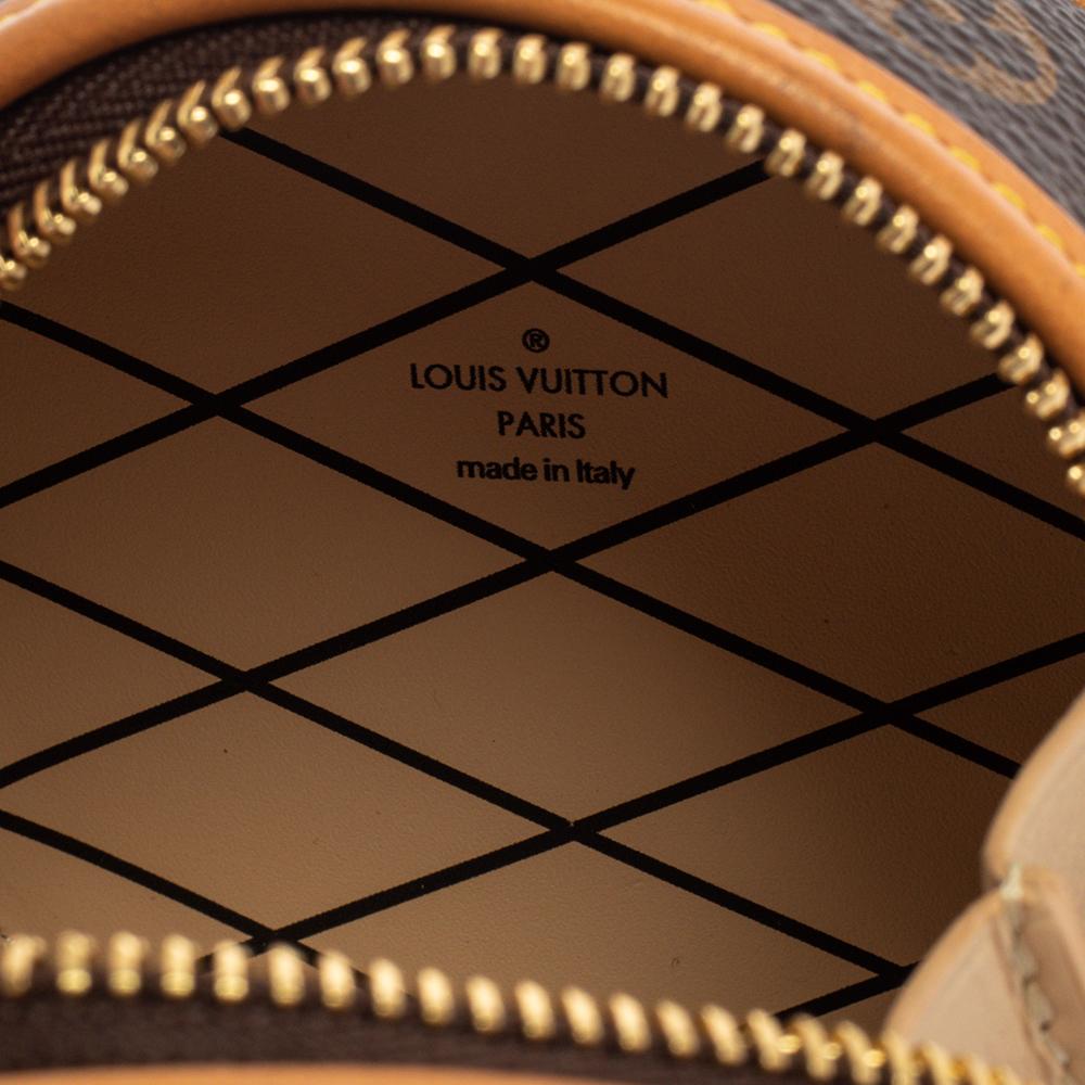 Women's Louis Vuitton Monogram Canvas Boite Chapeau Necklace