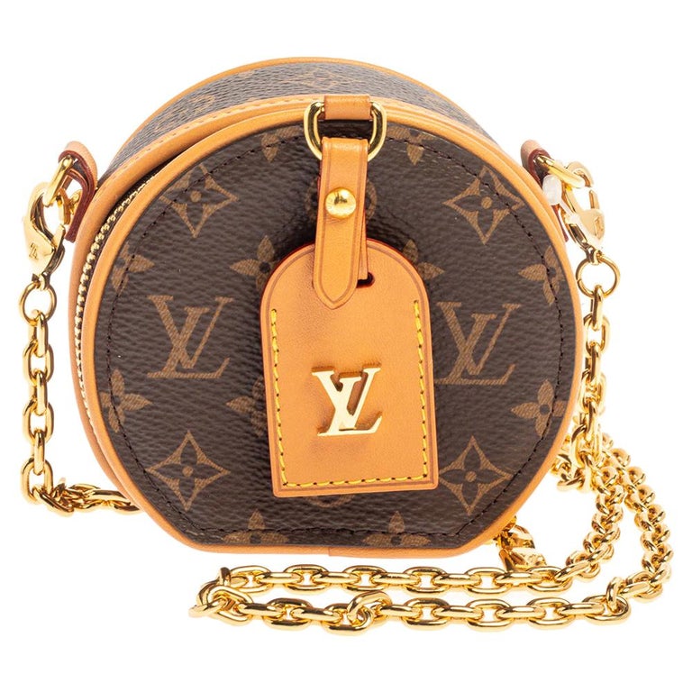 Louis Vuitton Red Monogram Vernis Leather Boite Chapeau Shoulder