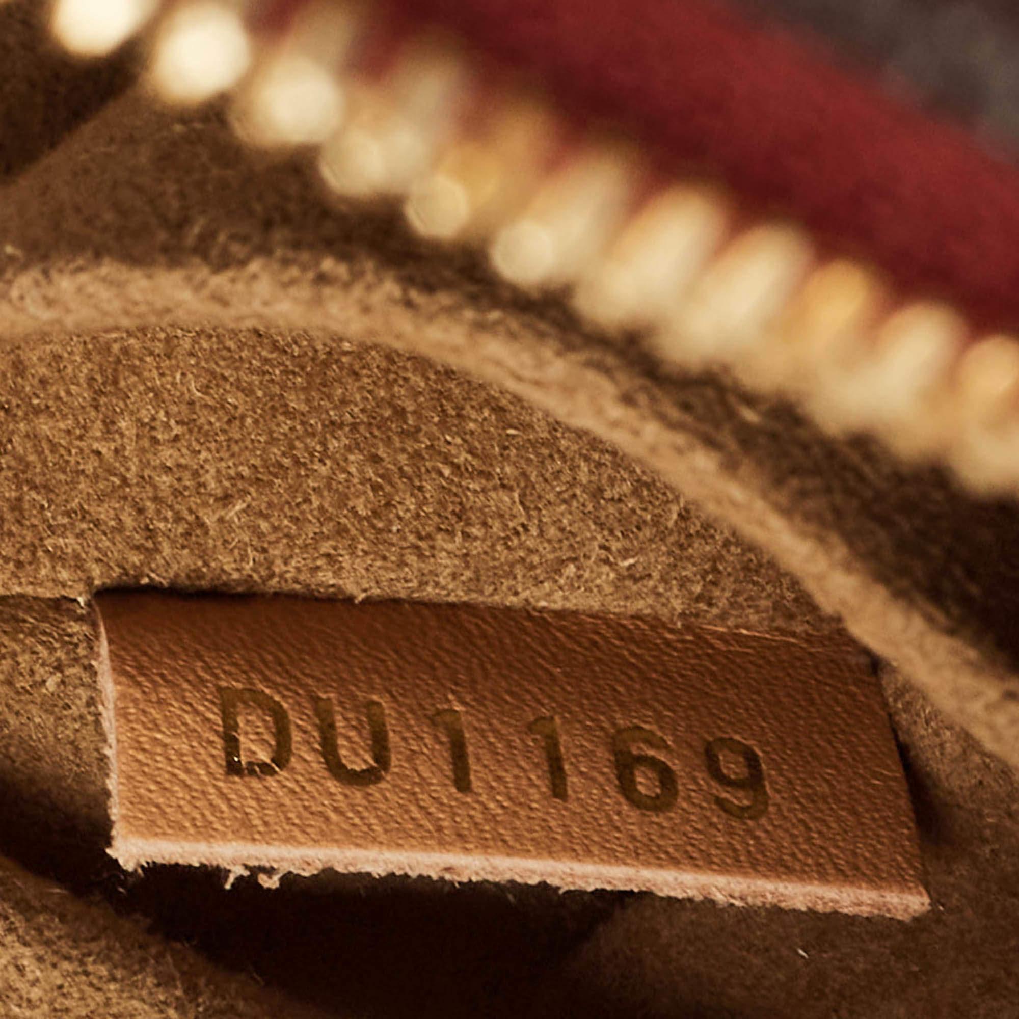 Louis Vuitton Boite Chapeau Souple MM Tasche mit Monogramm aus Segeltuch im Angebot 1