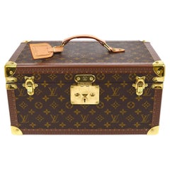 LOUIS VUITTON Monogram Canvas Boite Gold Trim Travel Cosmetic Vanity Trunk Case 